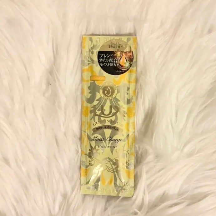 ルミニーク モイストチャージ トリートメント/LUX/洗い流すヘアトリートメントを使ったクチコミ(1枚目)