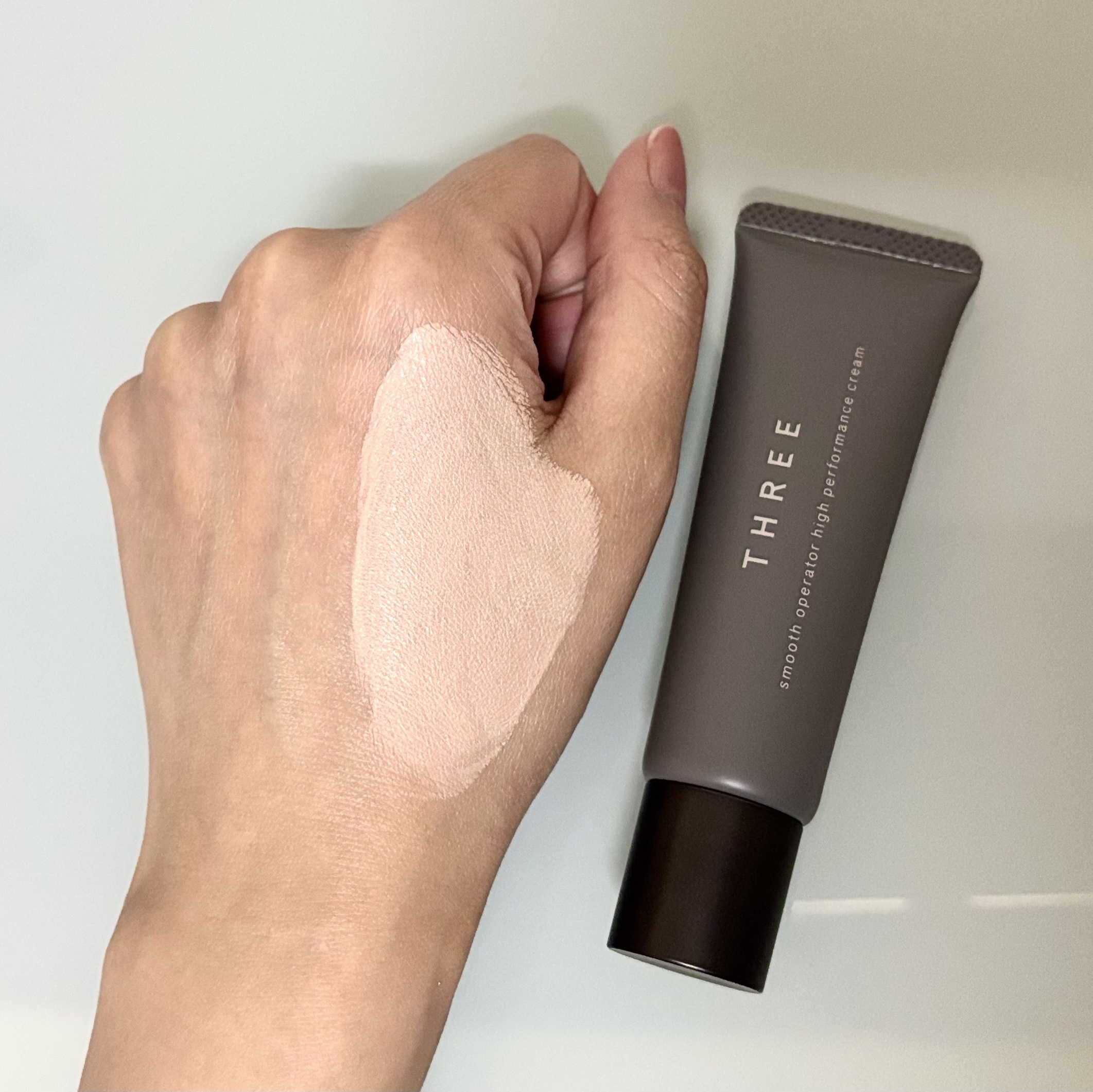 スムースオペレーターハイパフォーマンスクリーム/THREE/化粧下地を使ったクチコミ（3枚目）