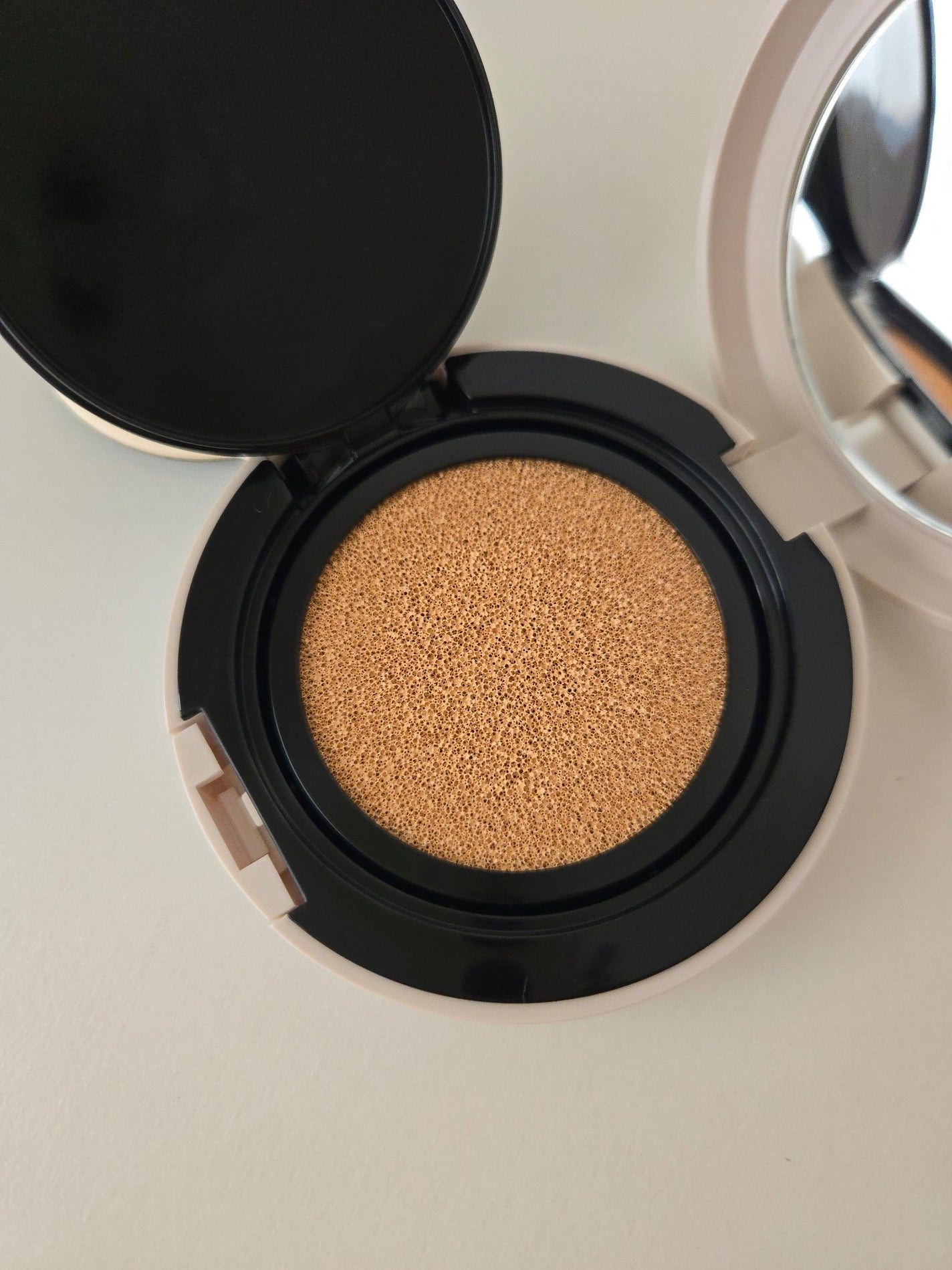 シフォンフィットクッションファンデーション/CEZANNE/クッションファンデーションを使ったクチコミ(6枚目)