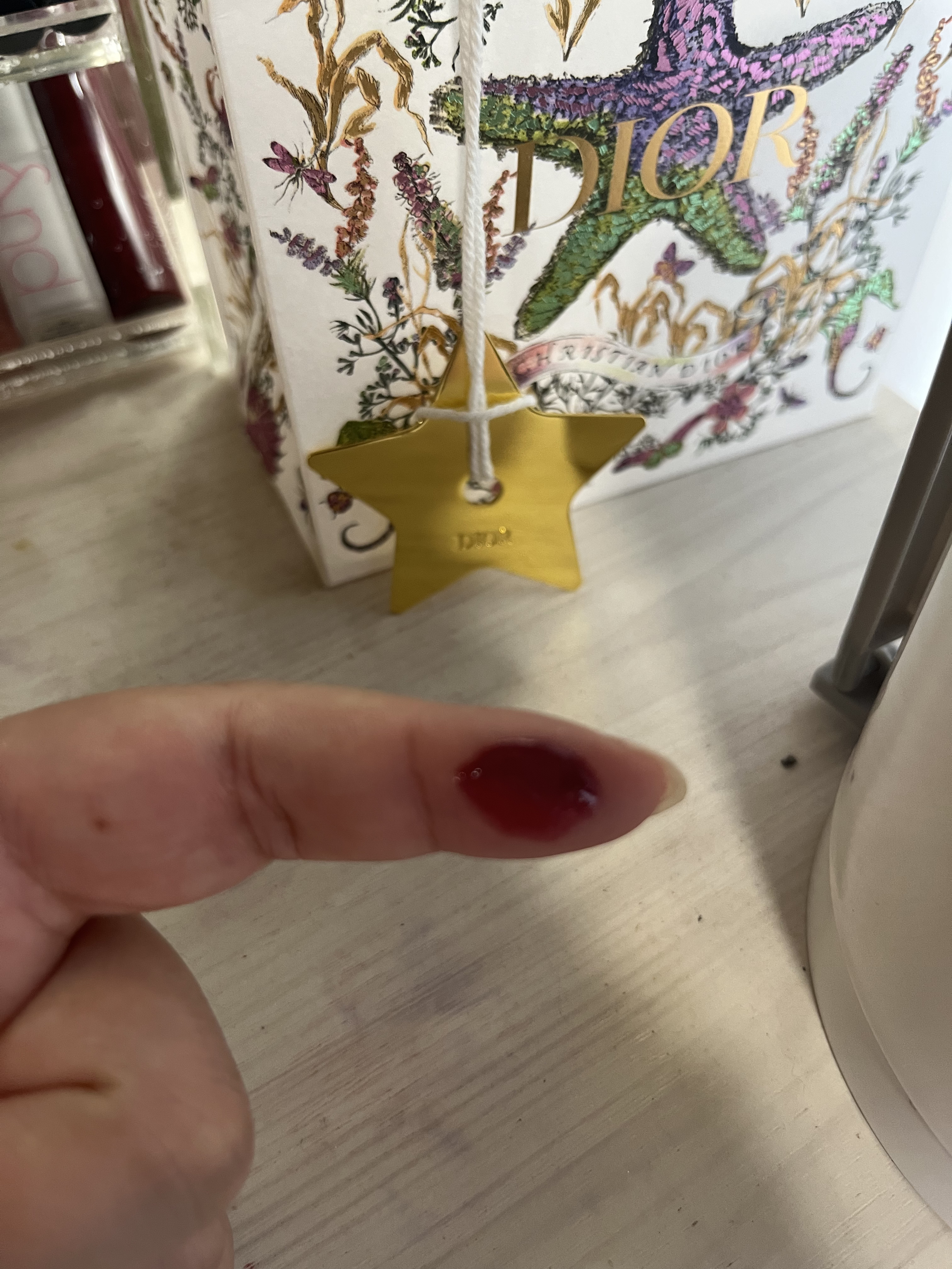 ウォータフルグロウティント/wakemake/リップティントを使ったクチコミ（2枚目）