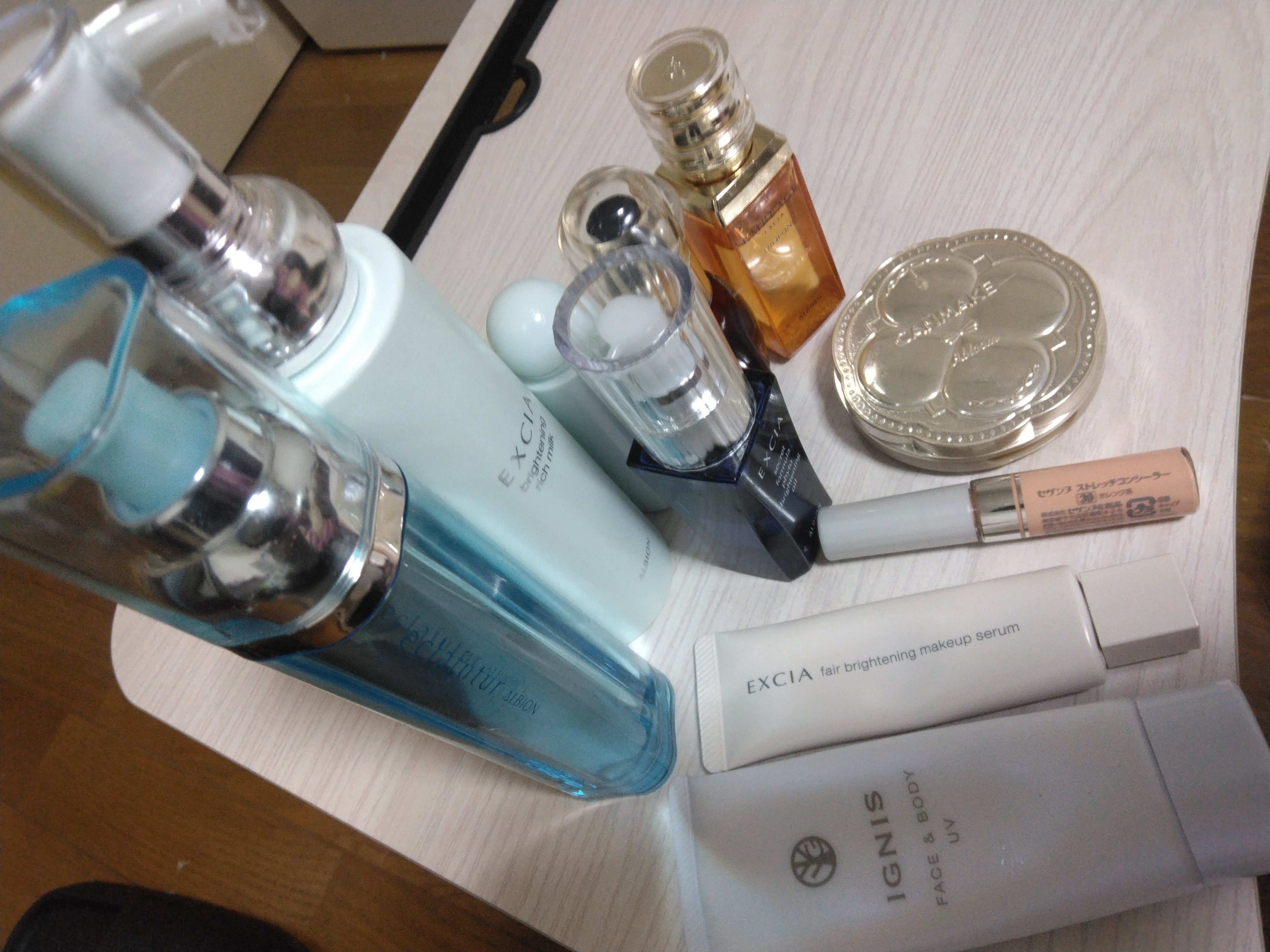 エクシア フェアブライトニング メイクアップセラム/ALBION/化粧下地を使ったクチコミ（1枚目）