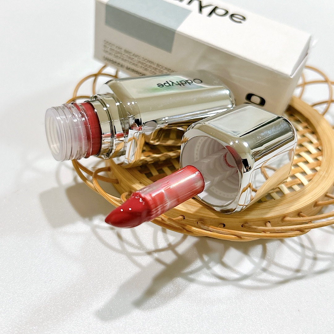 アンシーン ミラーティント/Oddtype/リップティントを使ったクチコミ（2枚目）