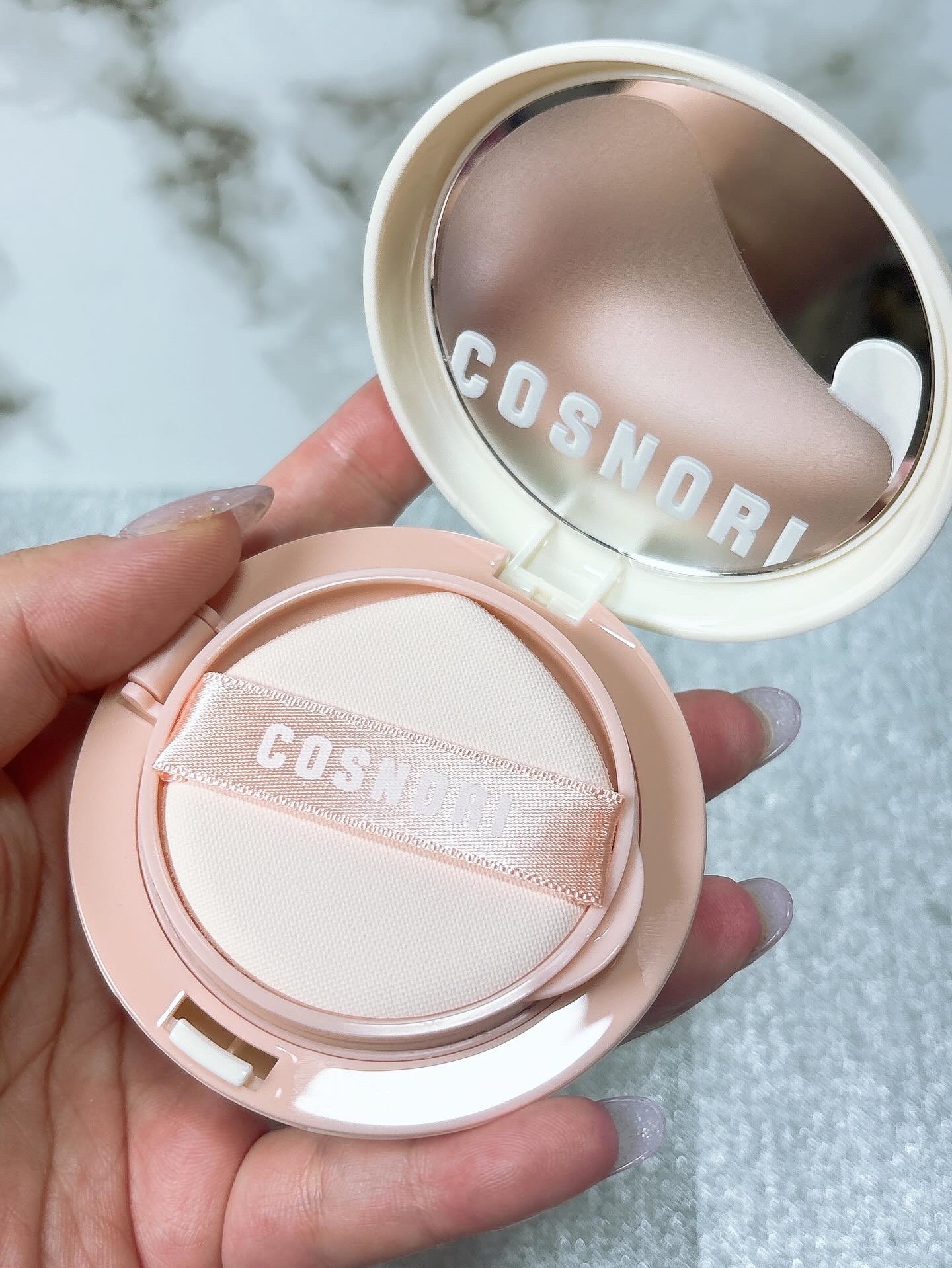 フラフィフィットクッション/COSNORI/クッションファンデーションを使ったクチコミ（3枚目）