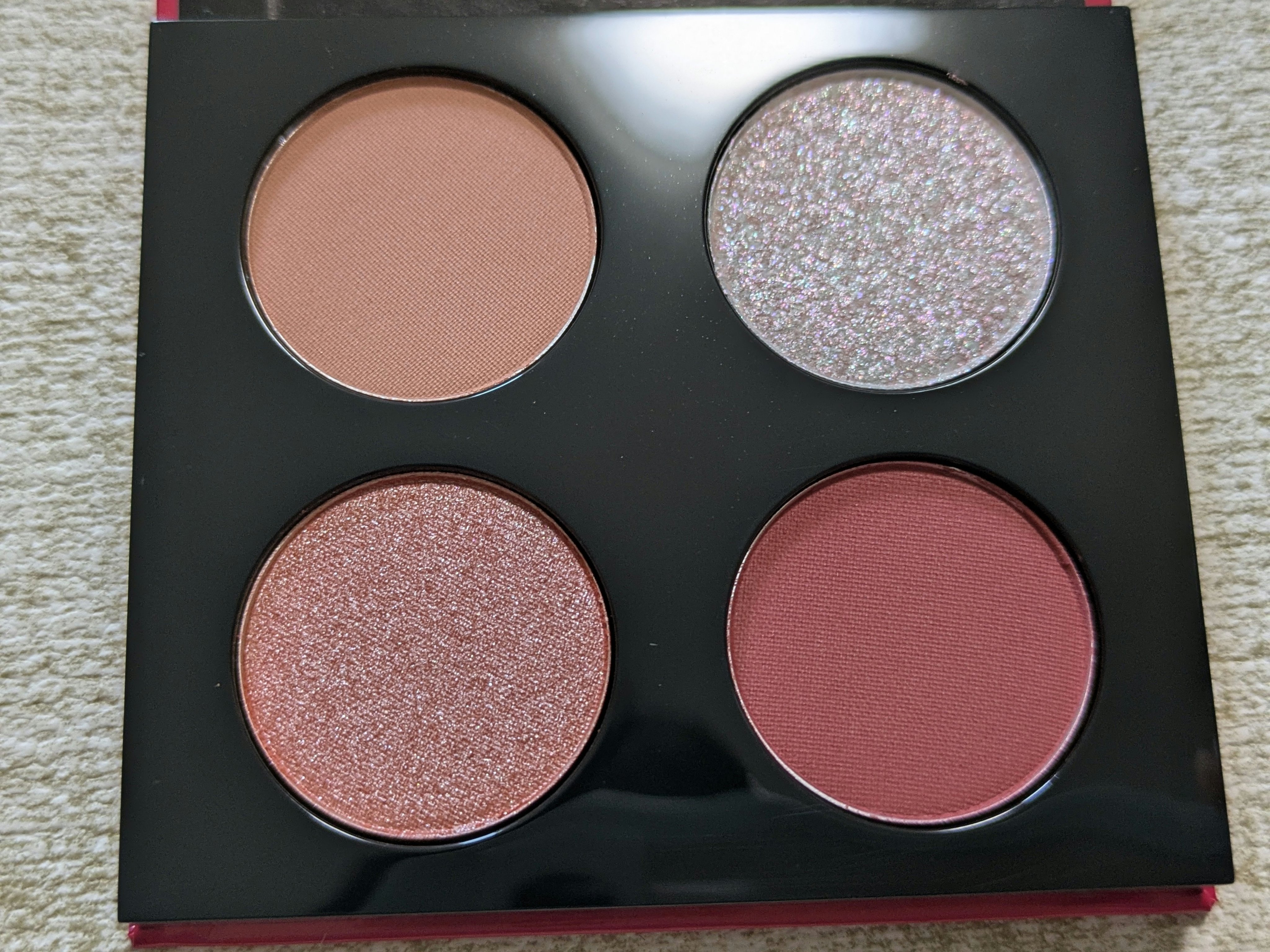 ルナ ライツ アイシャドウ クォード【LUNAR NEW YEAR COLLECTION】/BOBBI BROWN/アイシャドウパレットを使ったクチコミ（2枚目）