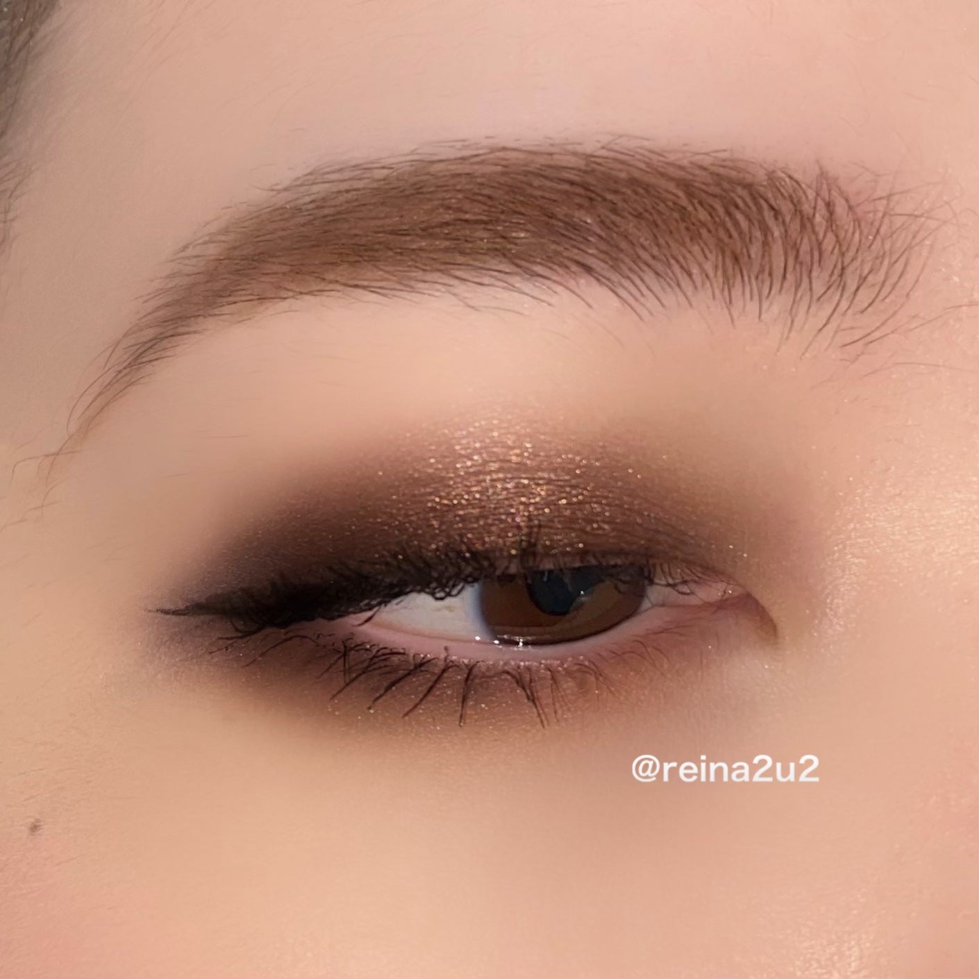 レイナ on LIPS 「【今日のメイク】▶︎TOMFORDアイコニックスモークの右上の..」(4枚目)