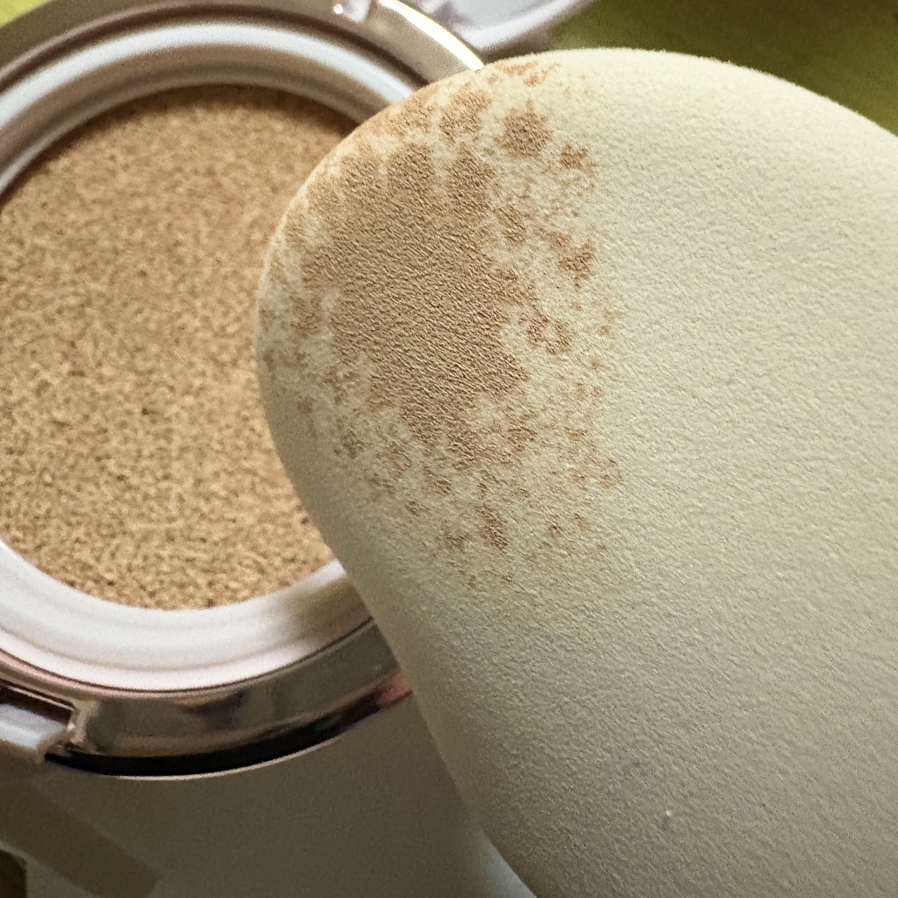 ダブルラスティング クッショングロウ/ETUDE/クッションファンデーションを使ったクチコミ（3枚目）