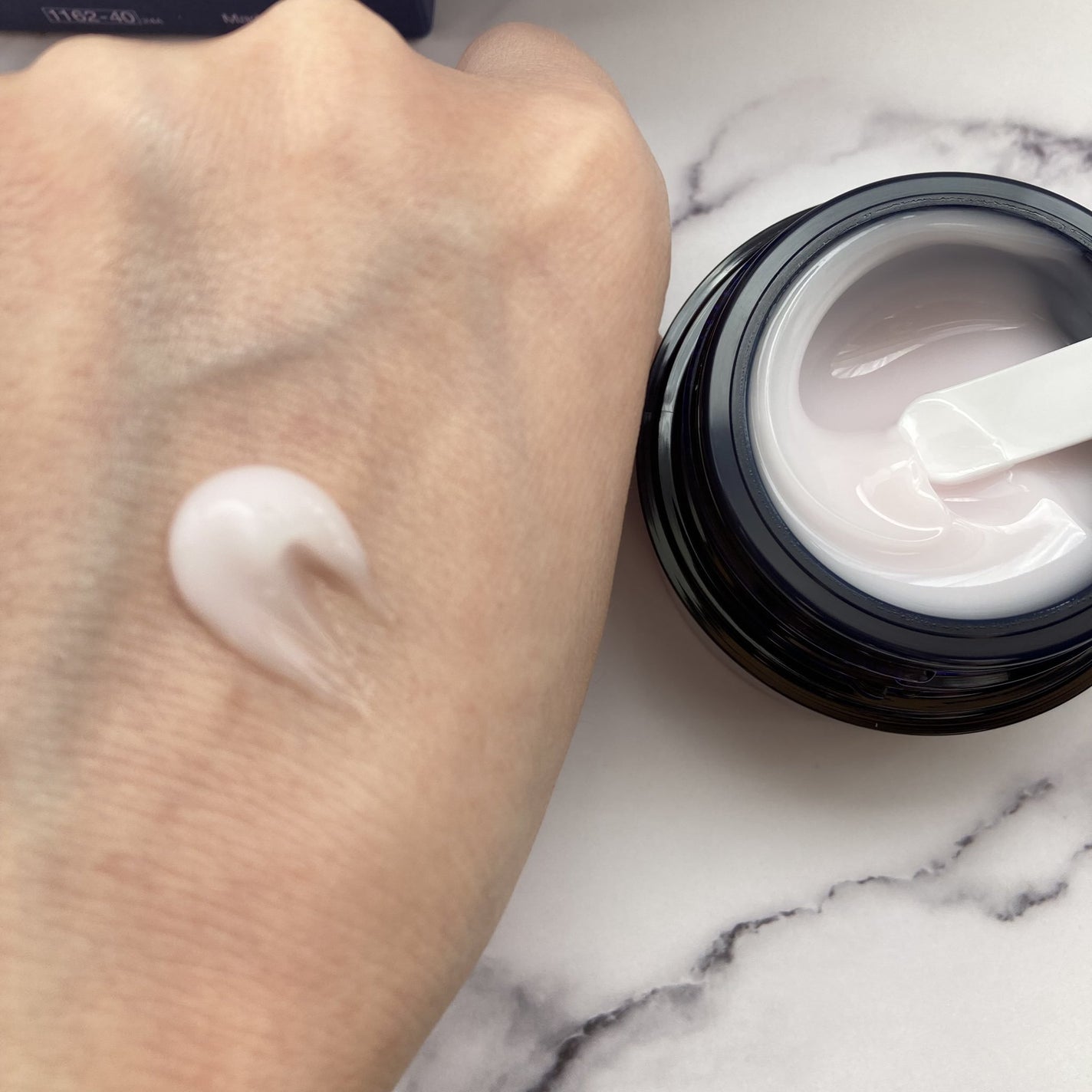 アテニア ミッドナイトモイスチャライザー/アテニア/フェイスクリームを使ったクチコミ(3枚目)