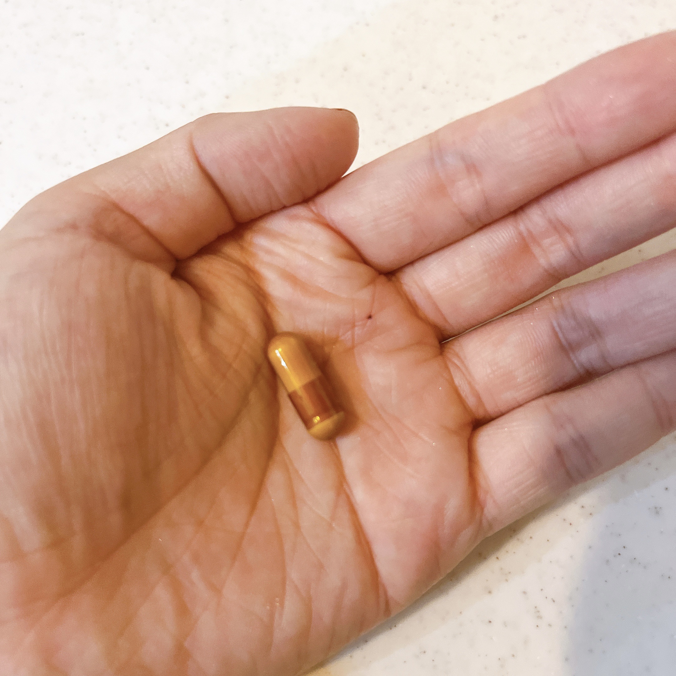 DHC ビタミンＣハードカプセル/DHC/美容サプリメントを使ったクチコミ（2枚目）