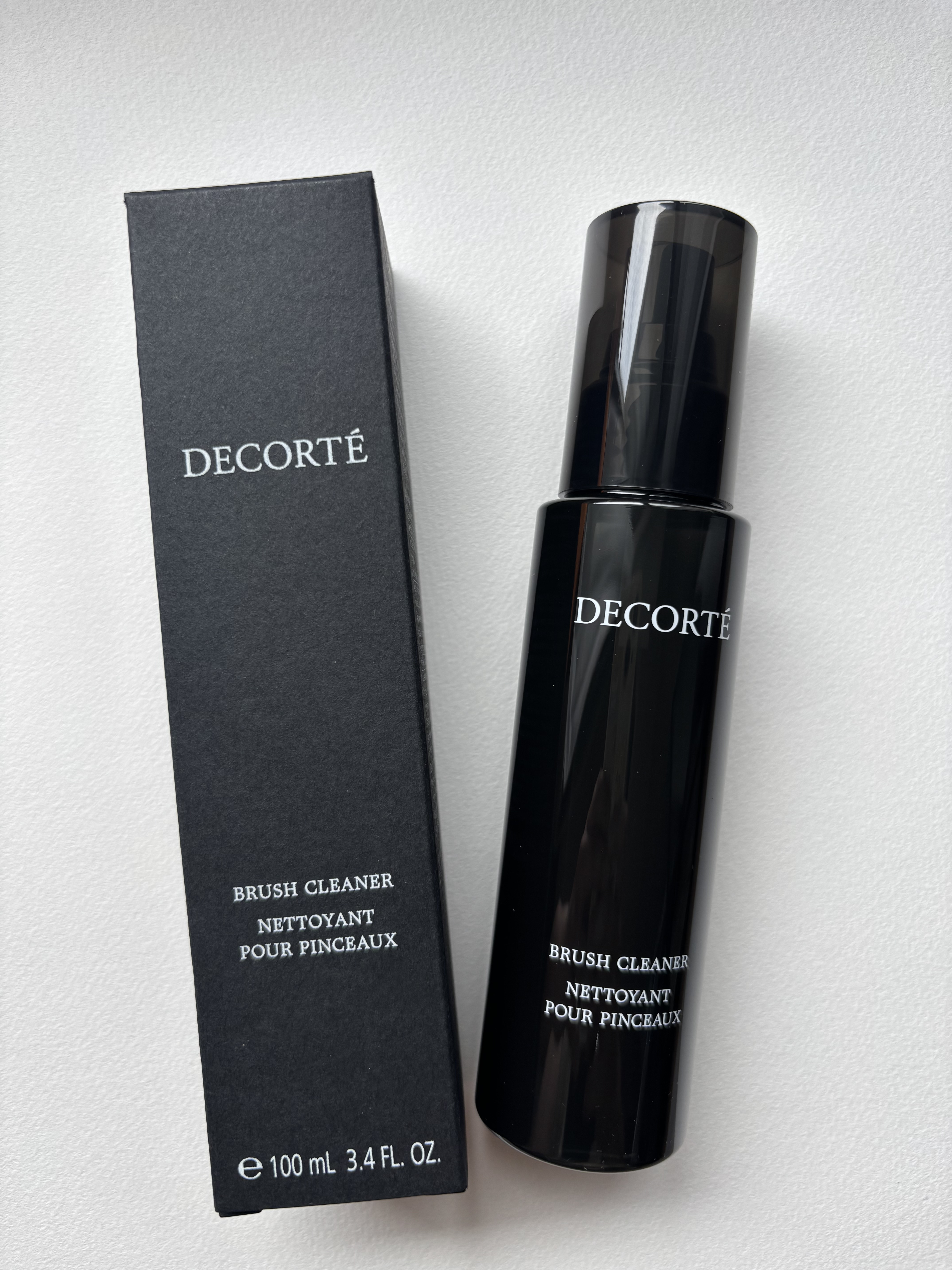 【新品】美粧堂 パウダーブラシ B-F-04＆コスメデコルテ ブラシクリーナー 新品】美粧堂 パウダーブラシ B-F-04＆コスメデコルテ ブラシ