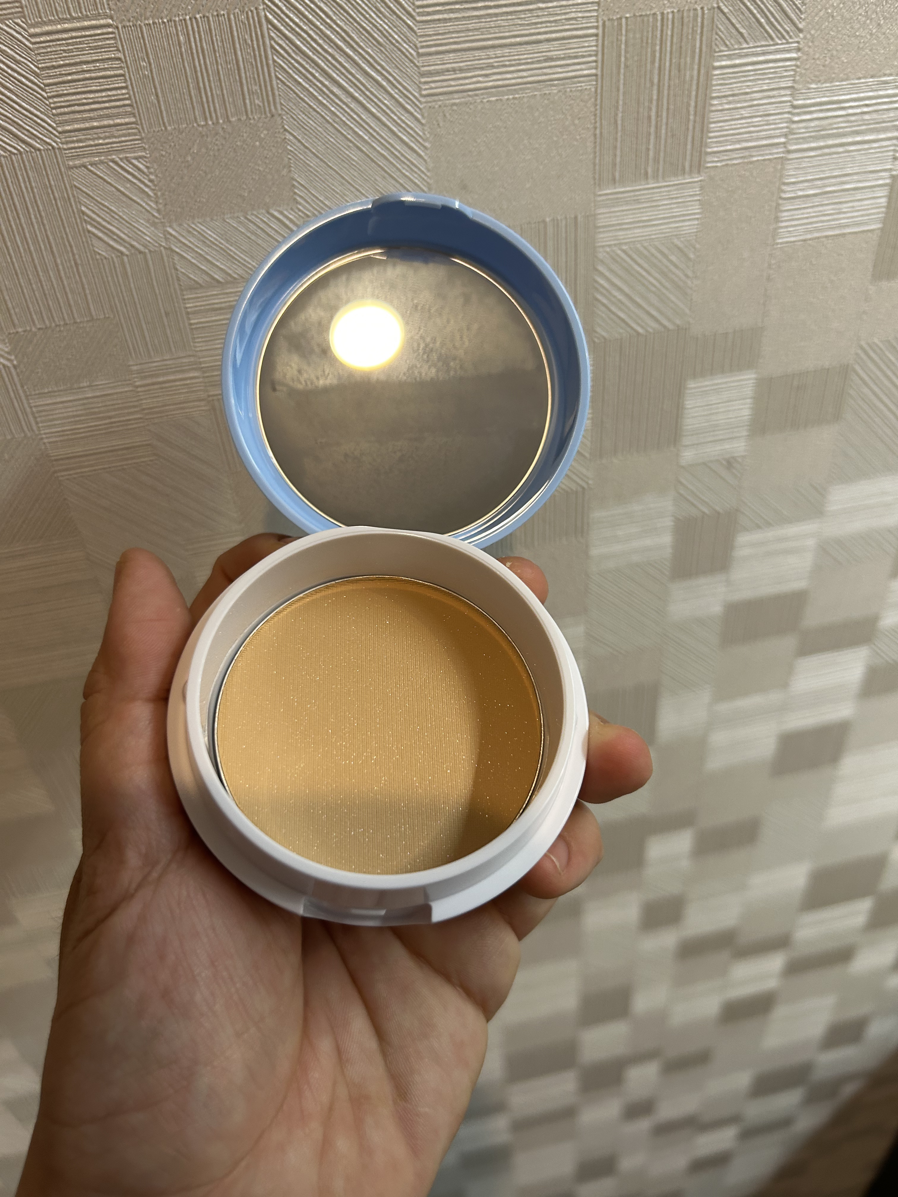 フェイスパウダー ハイカバー N キラ肌オークル/クリアラスト/プレストパウダーを使ったクチコミ（3枚目）