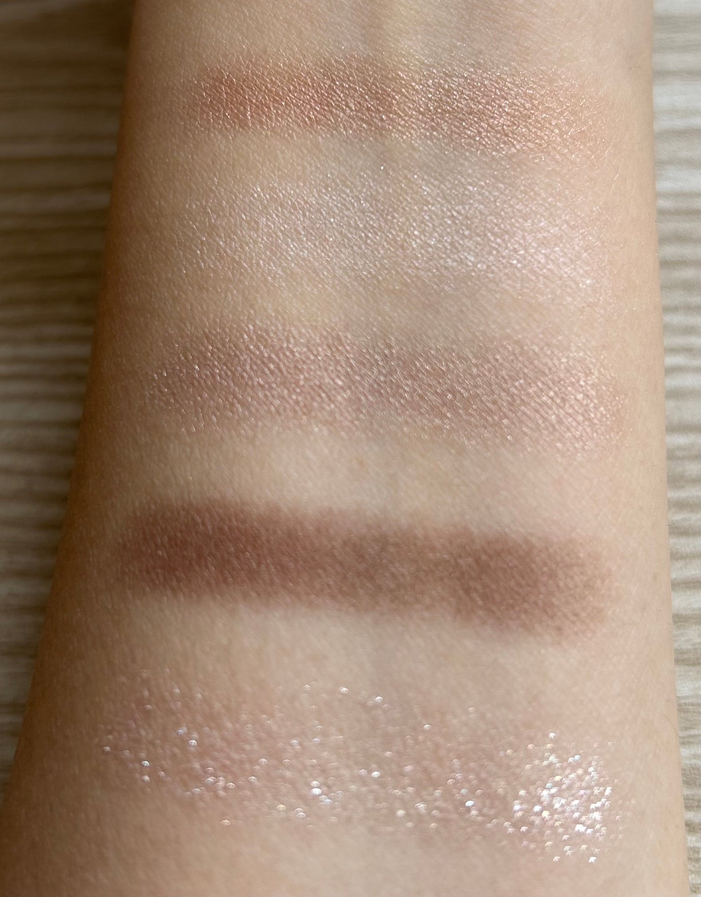 Mei@フォロバ100 on LIPS 「ViseeダブルムードアイズBR-1カシミアムード美容液成分配..」(2枚目)