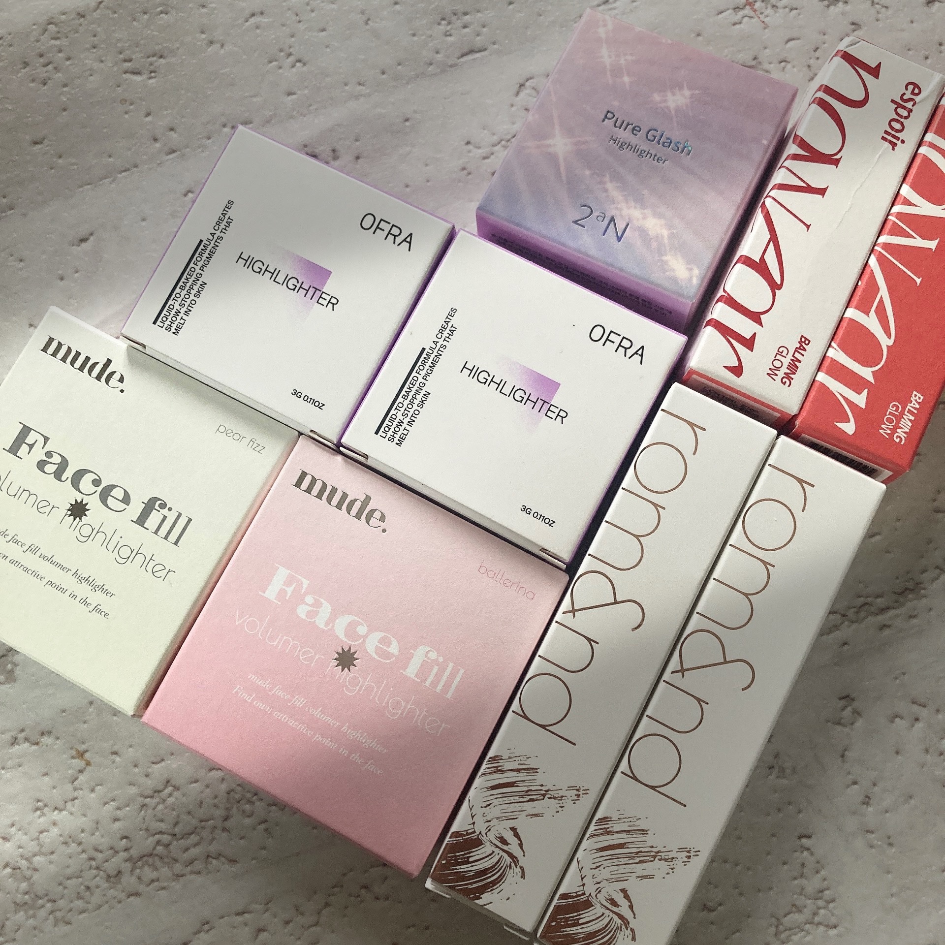 ノーウェアリップスティック バーミンググロー 15 ピーチデュー【EC展開カラー】/espoir/口紅を使ったクチコミ（1枚目）