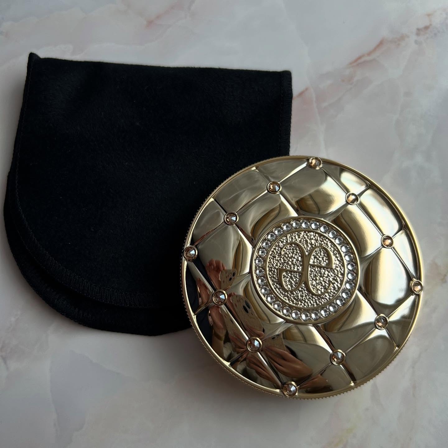 ラ プードル オートニュアンス/Elégance/プレストパウダーを使ったクチコミ（2枚目）