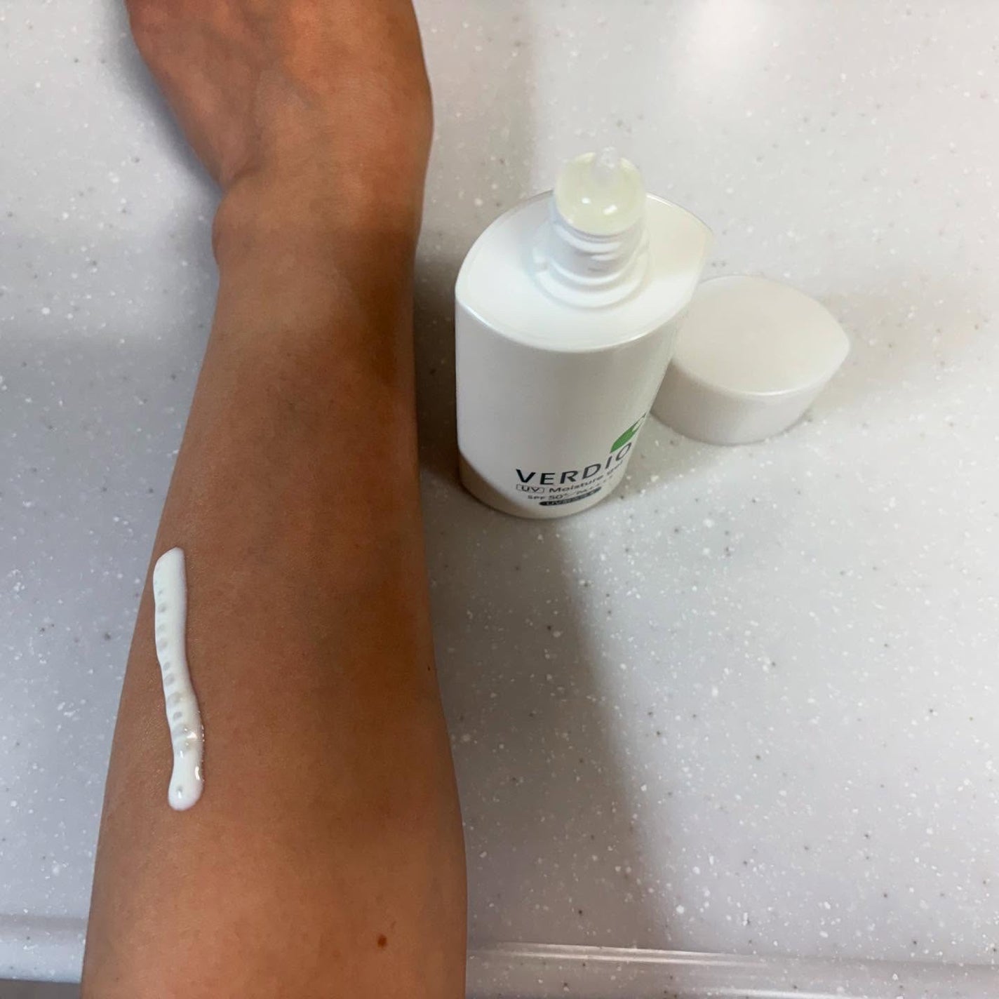 ベルディオ UV モイスチャージェル N/メンターム/日焼け止めジェルを使ったクチコミ(2枚目)