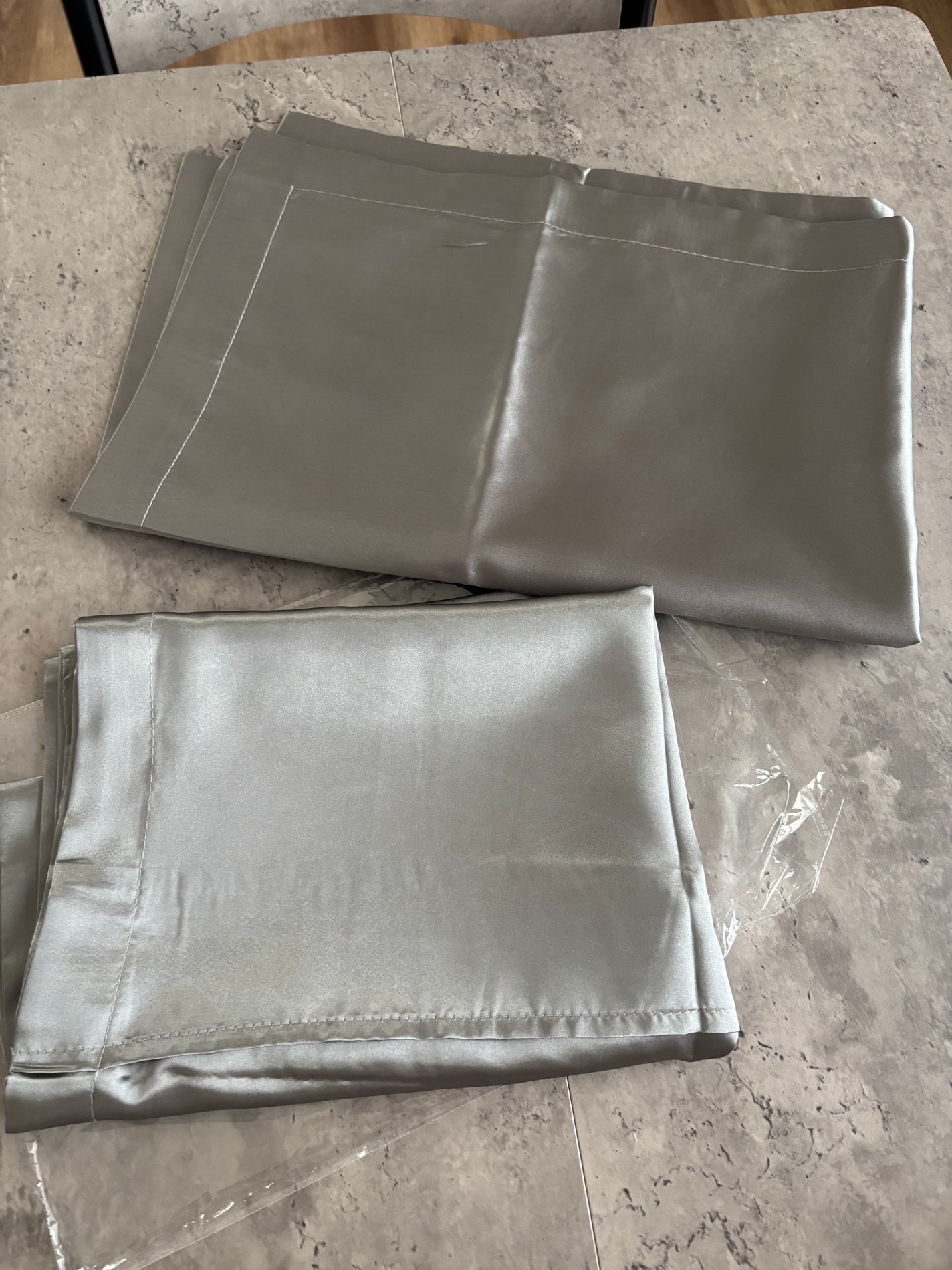 シルク枕カバー/Qoo10/その他を使ったクチコミ(1枚目)