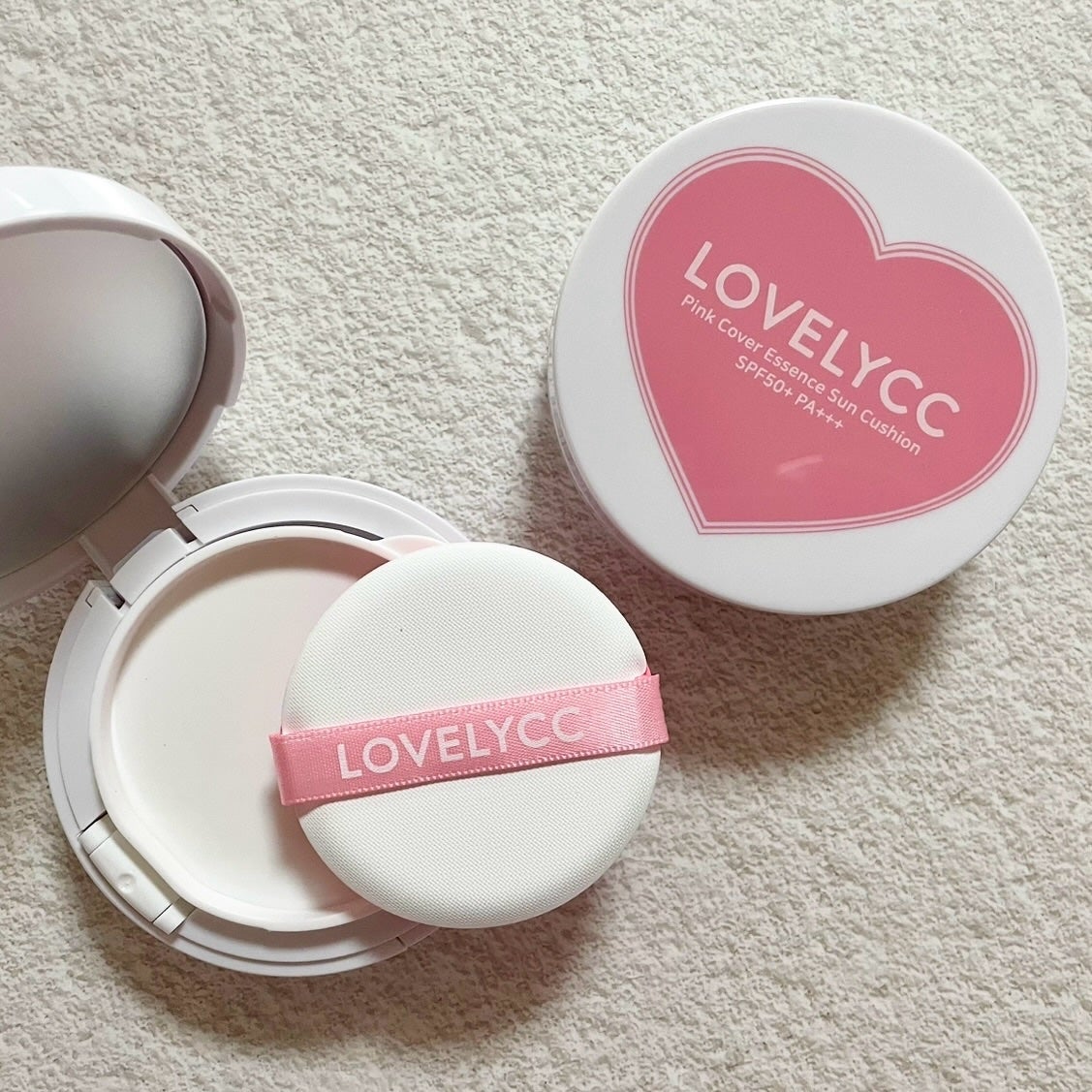 ピンクカバーエッセンスサンクッション/LOVELYCC/クッションファンデーションを使ったクチコミ(1枚目)