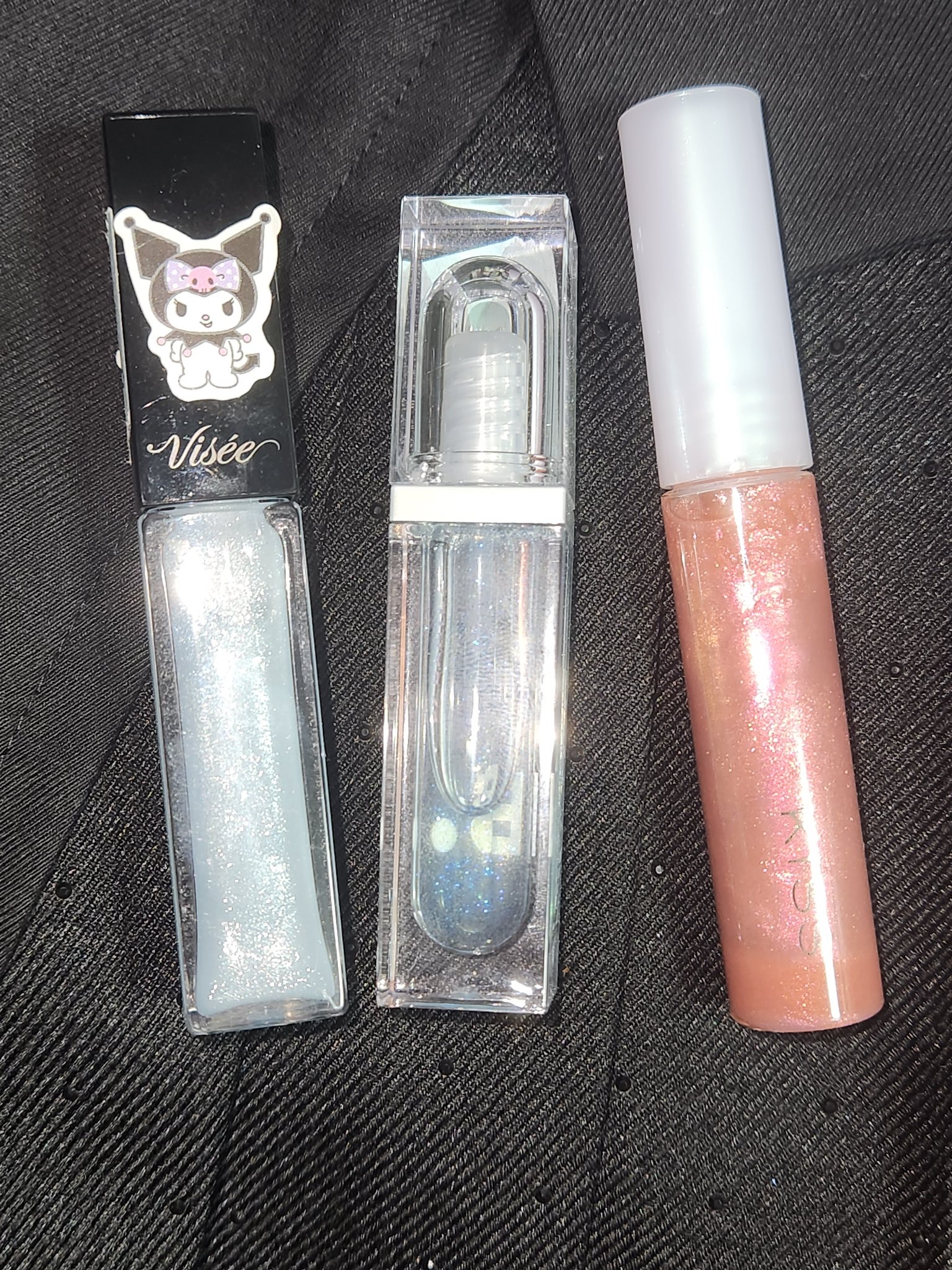 最近の私のおすすめ　プランパー３選！

Visée　エッセンス リッププランパー　BL900
まだ売っているのかはわからない水色だけど、キラキラがあまりにも綺麗すぎてびっくり。
プランパーとしてはスースーするくらい。
ラメ感が綺麗なプランパ