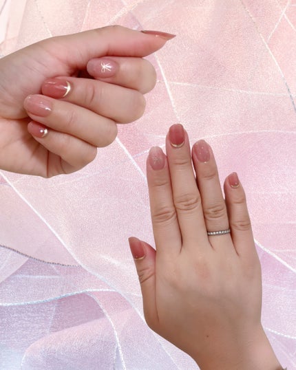 and us セミキュアジェルネイルシールのクチコミ「🧸スリーコインズ / ジェルネイルシールハンド
and us
୨୧‥∵‥‥∵‥‥∵‥‥∵‥‥.....」(2枚目)