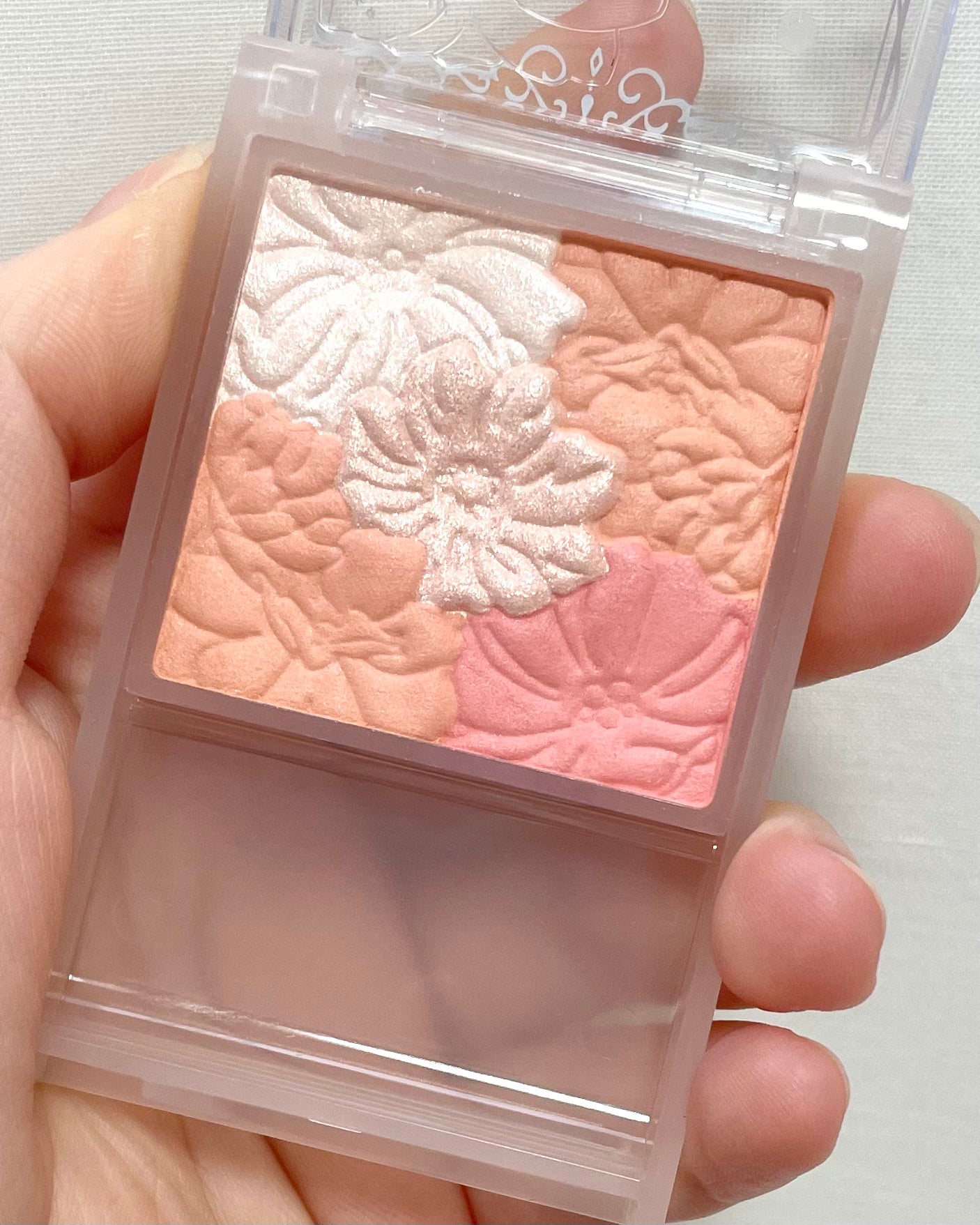 グロウフルールチークス(ブレンドタイプ)/キャンメイク/パウダーチークを使ったクチコミ(4枚目)