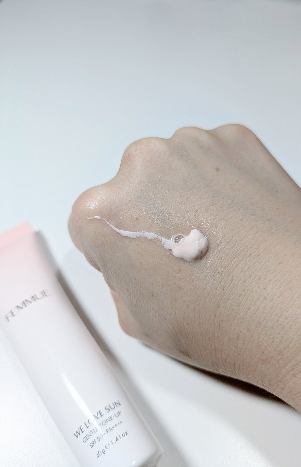 ウィーラブサン ジェントルトーンアップ UVクリーム/FEMMUE/日焼け止めクリームを使ったクチコミ(2枚目)