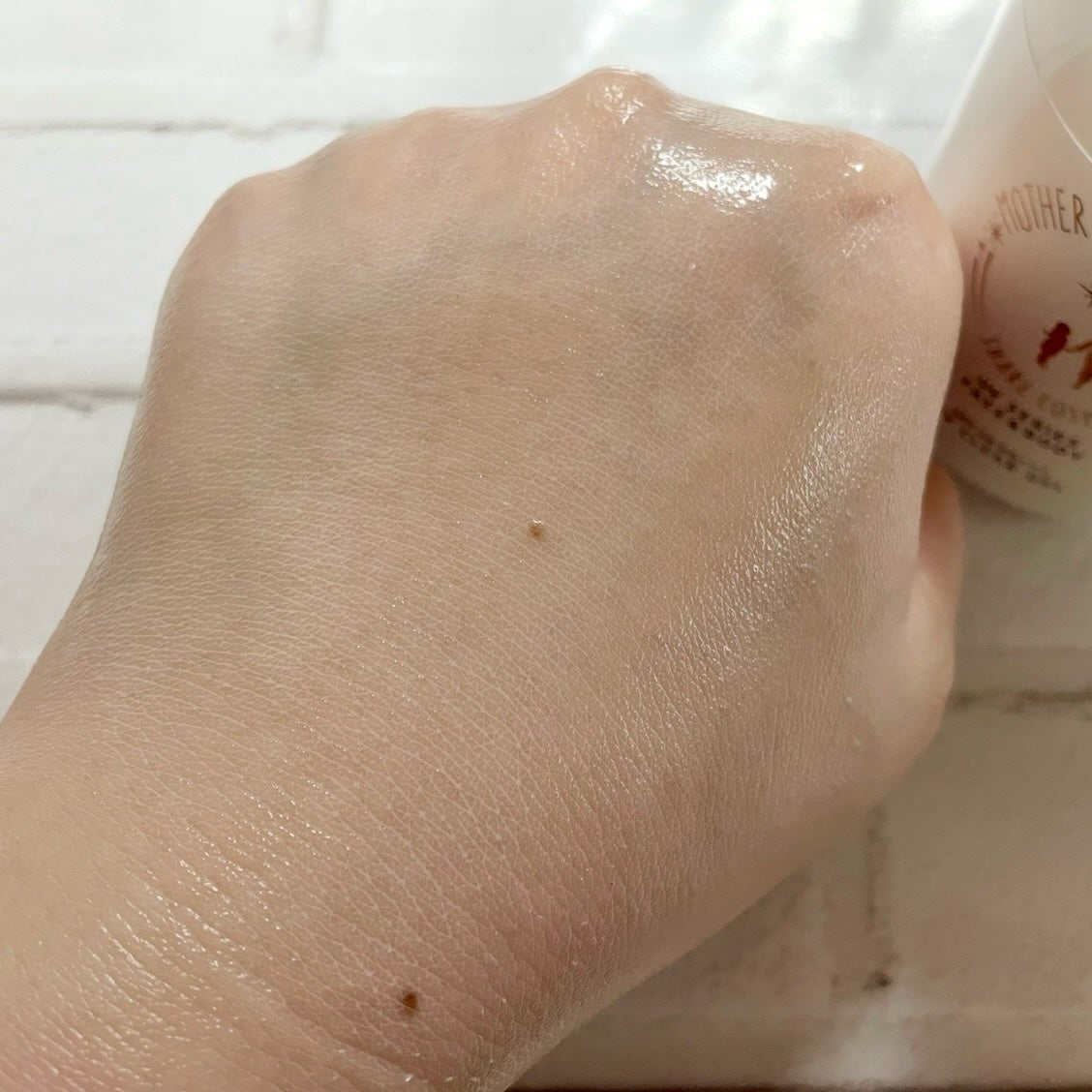 M&D クリアUVジェル/Mother&Daughter/日焼け止めジェルを使ったクチコミ(4枚目)