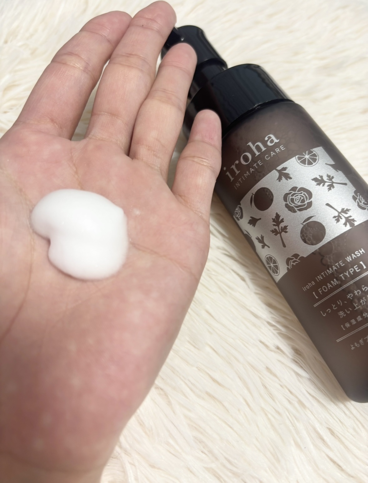 イロハ インティメートウォッシュ フォームタイプ よもぎブレンドの香り/iroha INTIMATE CARE/デリケートゾーンケアを使ったクチコミ（2枚目）