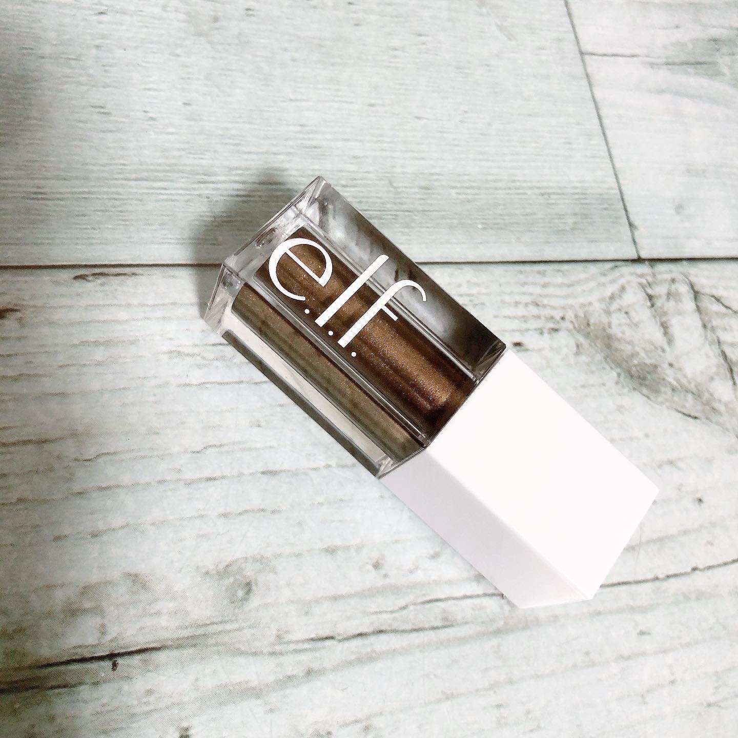 リキッドグリッターアイシャドウ/e.l.f. Cosmetics/グリッターを使ったクチコミ（3枚目）