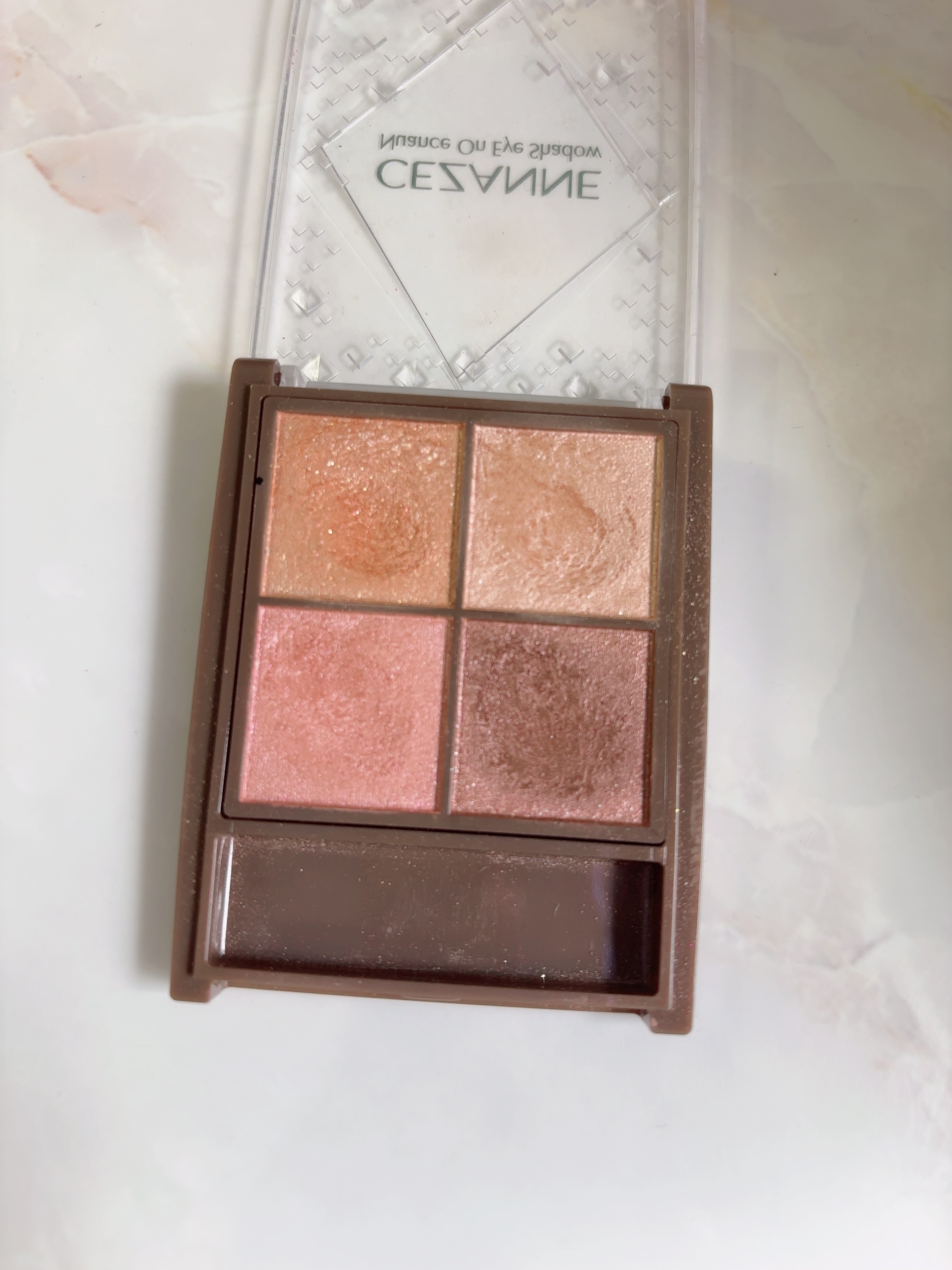 ニュアンスオンアイシャドウ/CEZANNE/アイシャドウパレットを使ったクチコミ（3枚目）