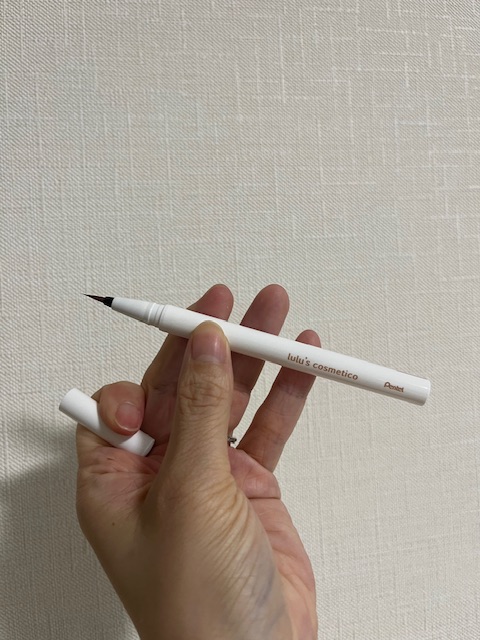 リキッドアイライナー/ルルズコスメティコ/リキッドアイライナーを使ったクチコミ（1枚目）