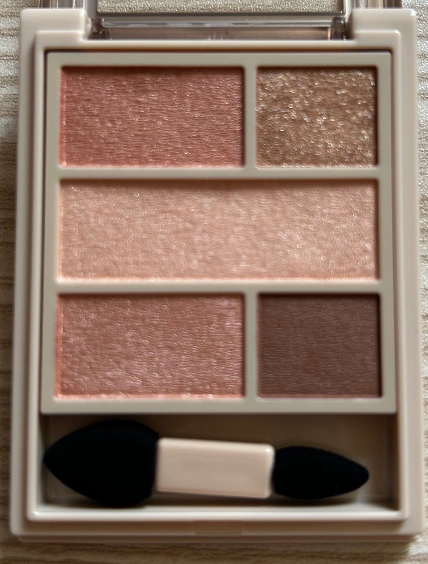 Mei@フォロバ100 on LIPS 「ViseeダブルムードアイズGY-3グレージュムードOR-4コ..」(3枚目)