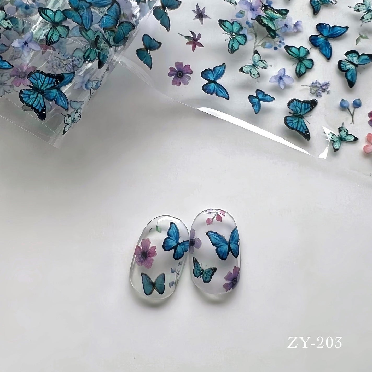 naomi on LIPS 「@tominail.japan5月12日•butterfly..」(5枚目)