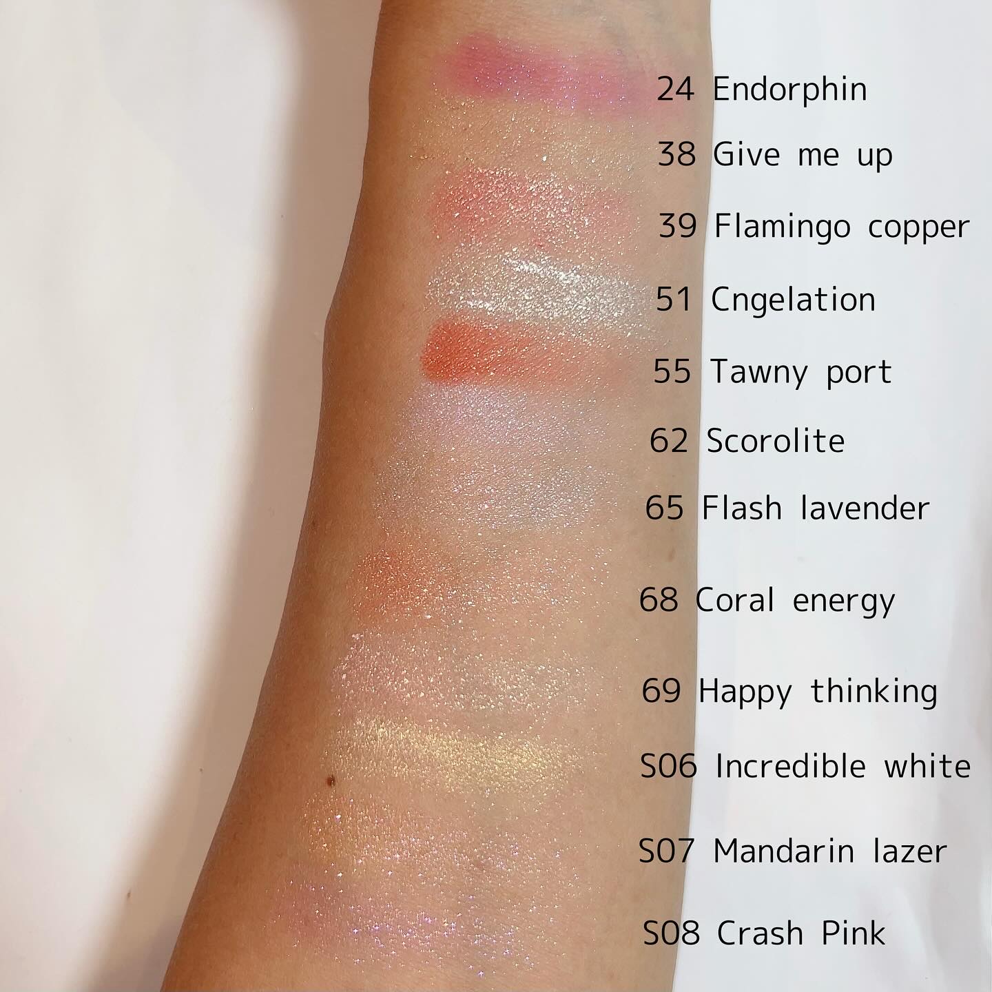 ラズル アイカラー/エレガンス ラズル /単色アイシャドウを使ったクチコミ（3枚目）