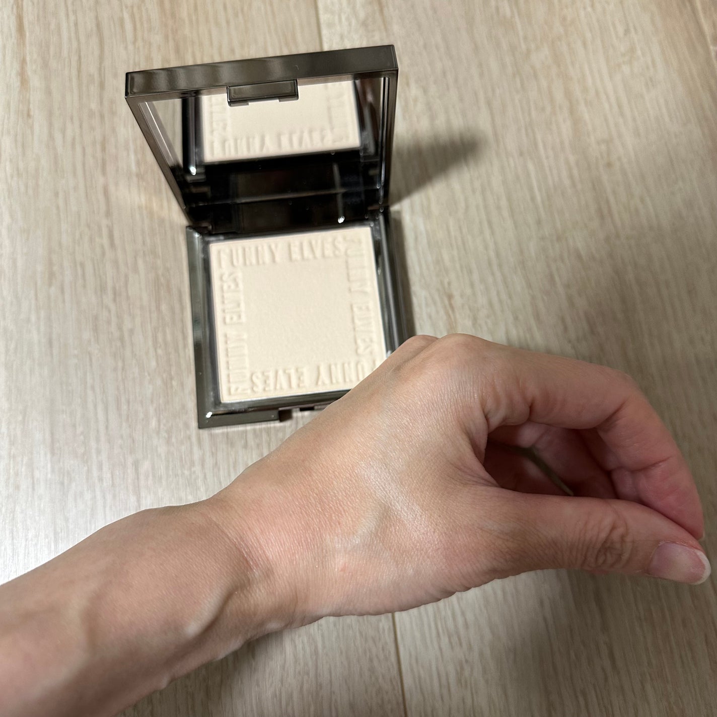 ソフトマットプレストパウダー/FUNNY ELVES方里/プレストパウダーを使ったクチコミ(5枚目)