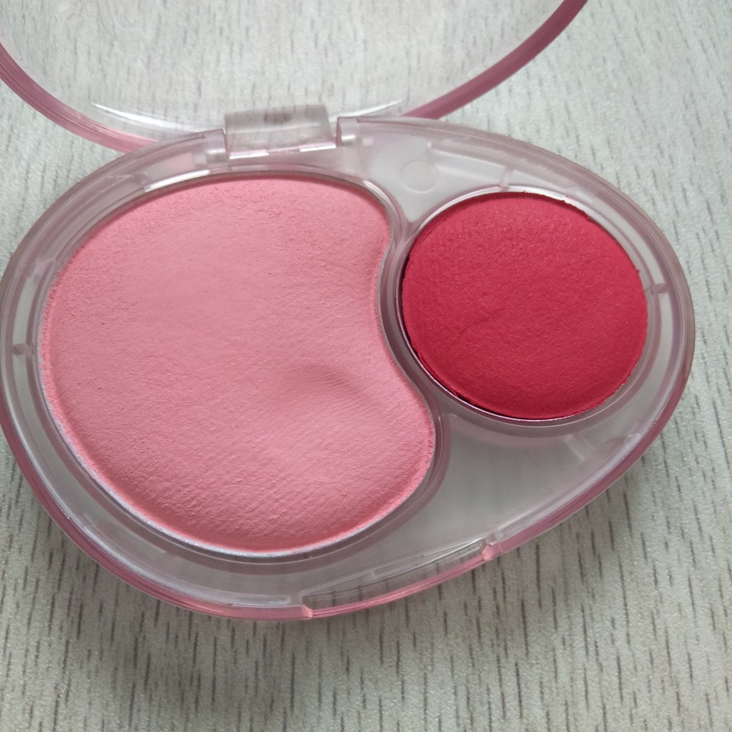 デュアルチークメロウ/fwee/ジェル・クリームチークを使ったクチコミ(3枚目)