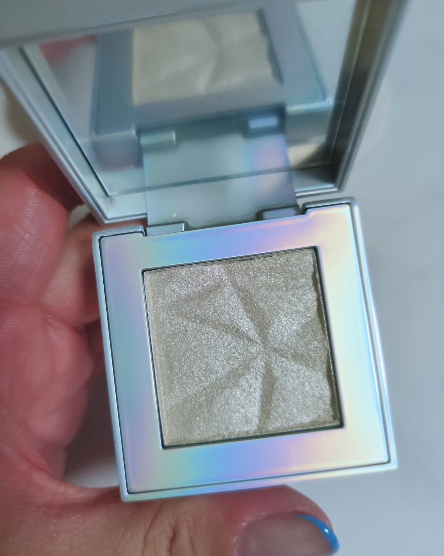 オーロラ ハイライト 02/LionWell（ライオンウェル）/パウダーハイライトを使ったクチコミ（3枚目）