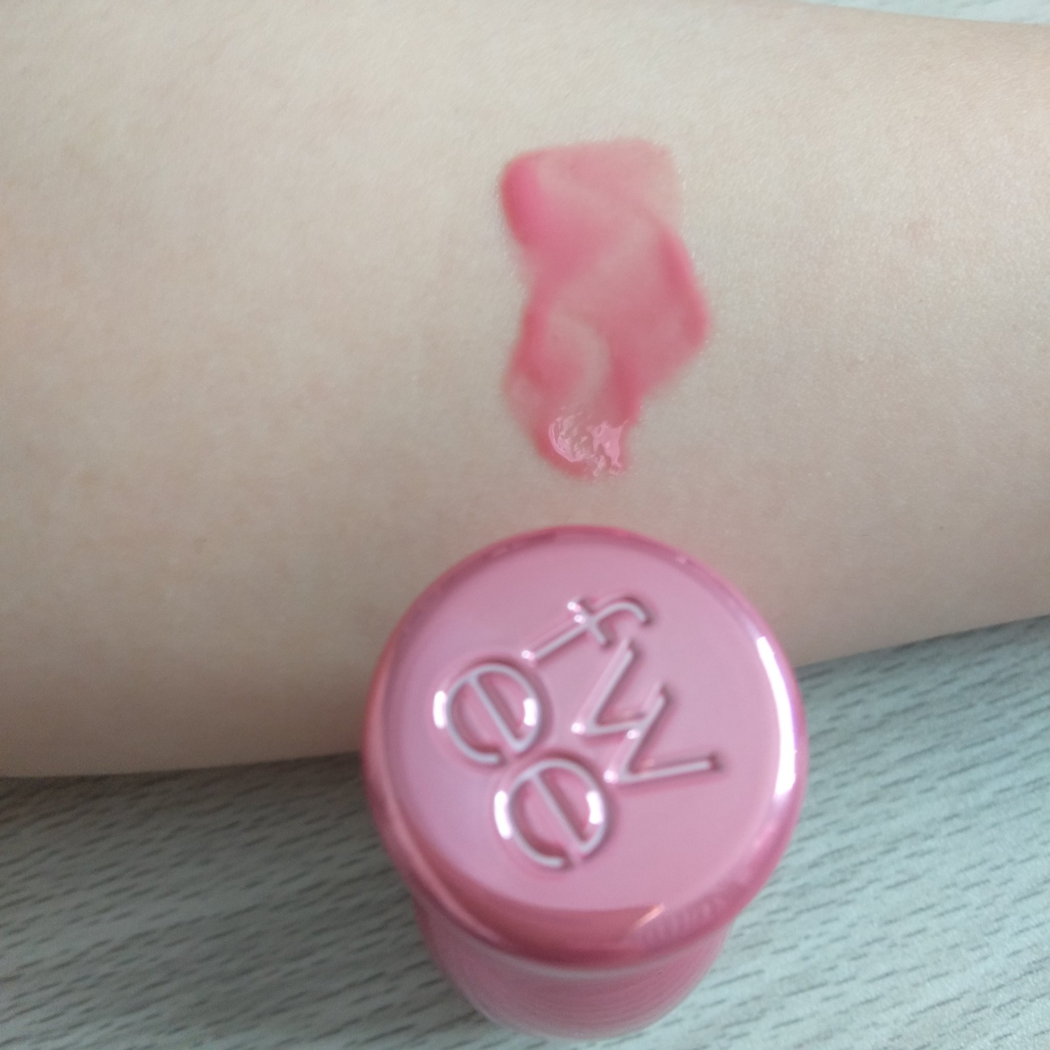 フィー 3Dボリューミンググロス/fwee/リップグロスを使ったクチコミ（3枚目）