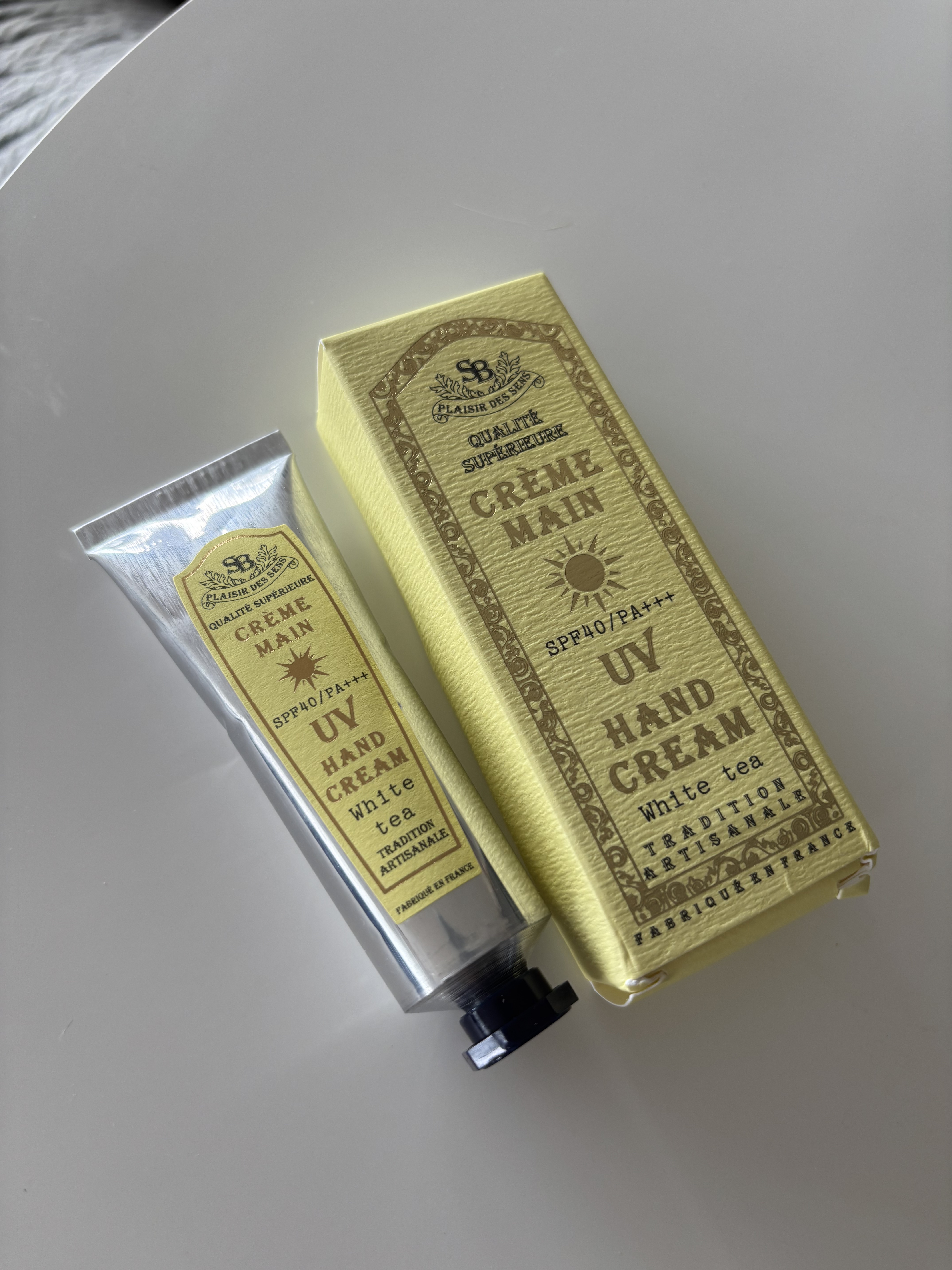 ハンドクリーム コットンリネン フレンチクラシック/サンタール・エ・ボーテ/ハンドクリームを使ったクチコミ（1枚目）