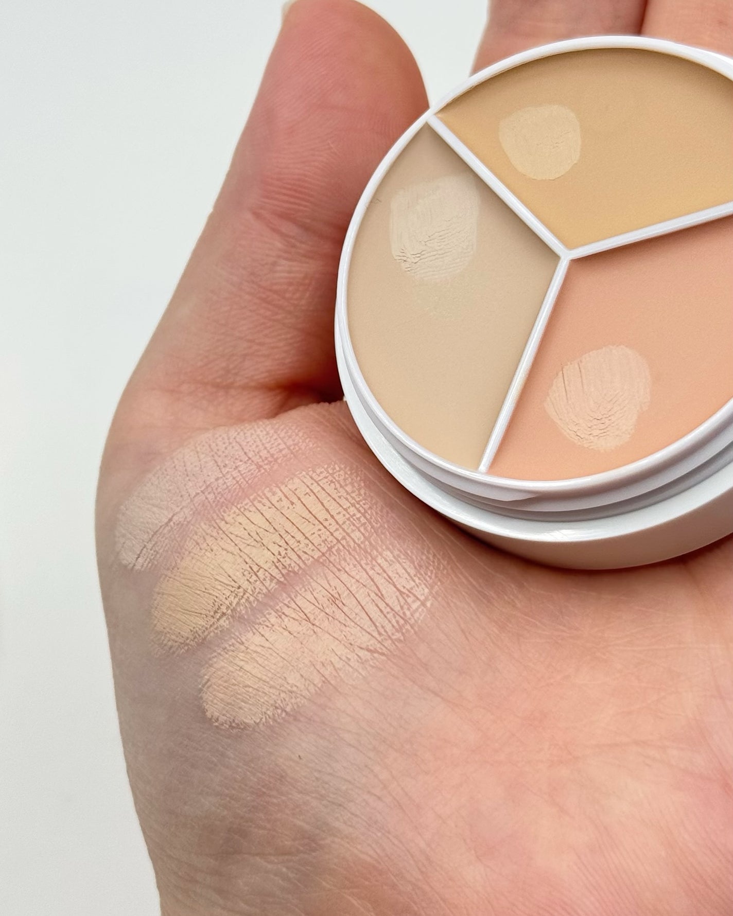 カバーアッププロコンシーラー/TFIT/パレットコンシーラーを使ったクチコミ(3枚目)