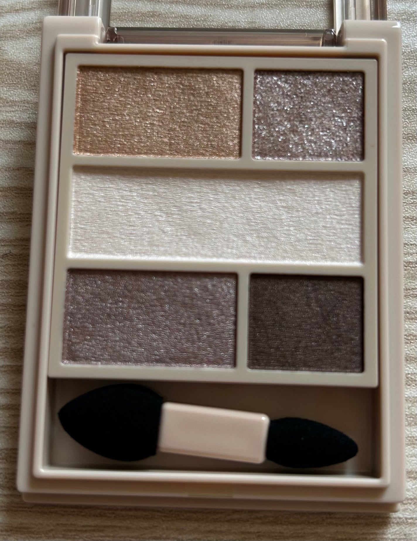 Mei@フォロバ100 on LIPS 「ViseeダブルムードアイズGY-3グレージュムードOR-4コ..」(1枚目)