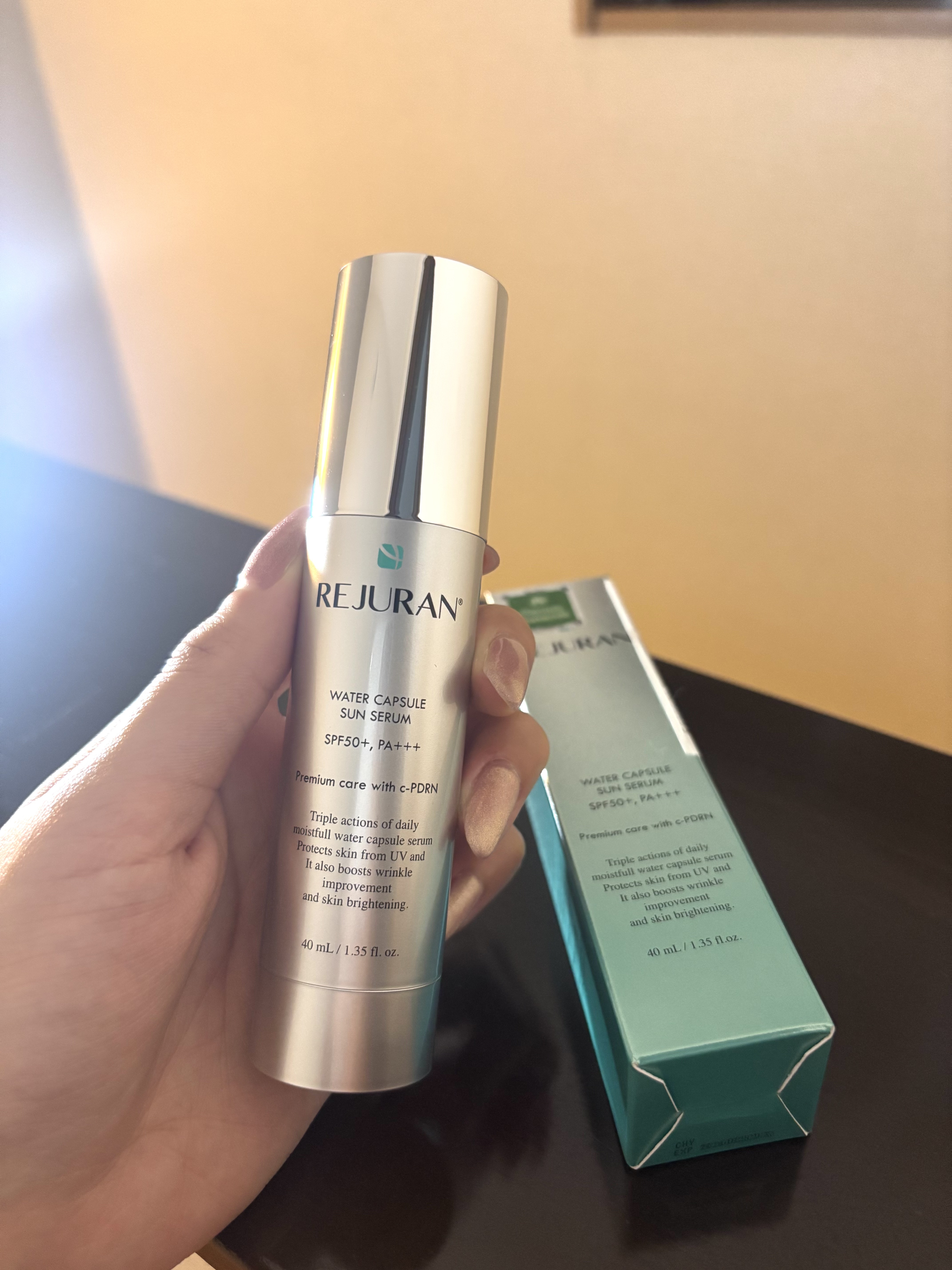 REJURAN ウォーターカプセルUV日焼け止めセラム SPF50+ PA+++ 40ml/REJURAN COSMETICS/日焼け止め・UVケアを使ったクチコミ（1枚目）