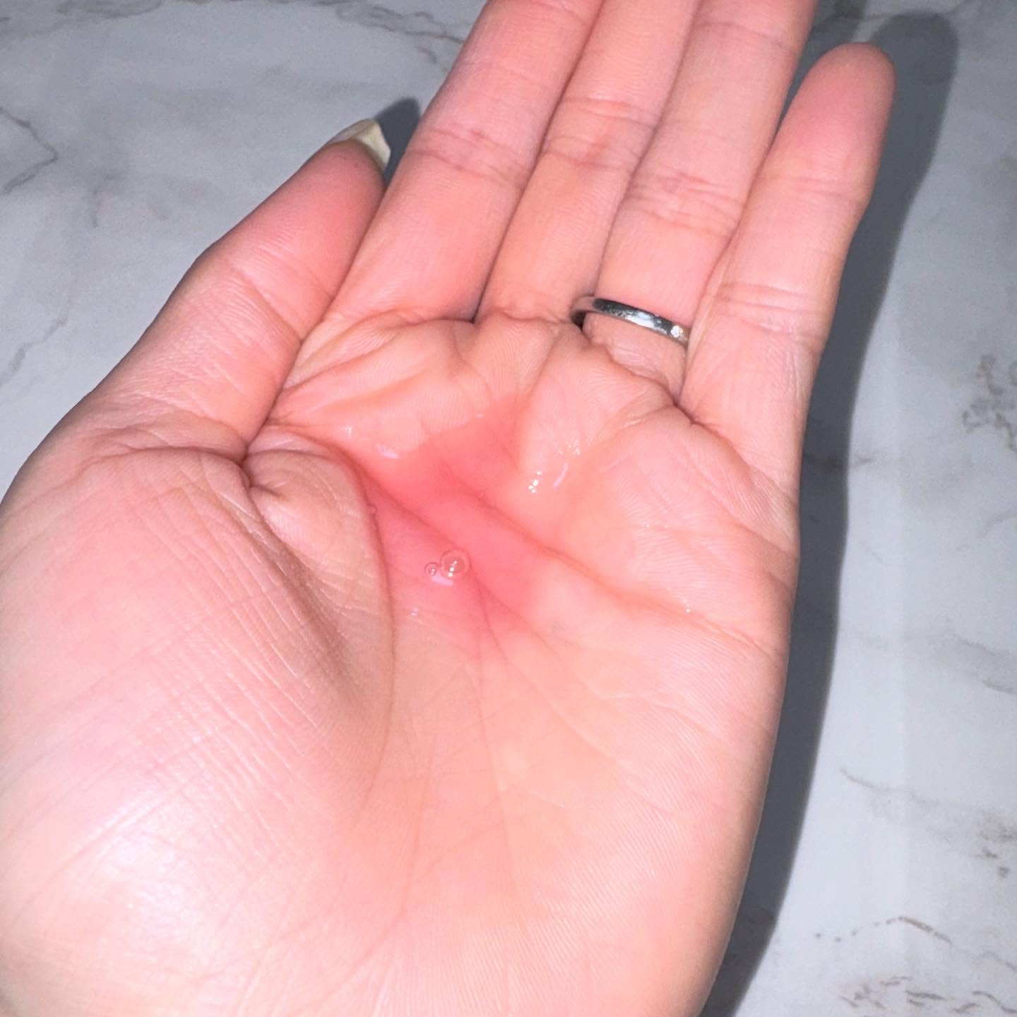 ローズコラーゲン グローマルチバーム/MIGUHARA/フェイスバームを使ったクチコミ（3枚目）