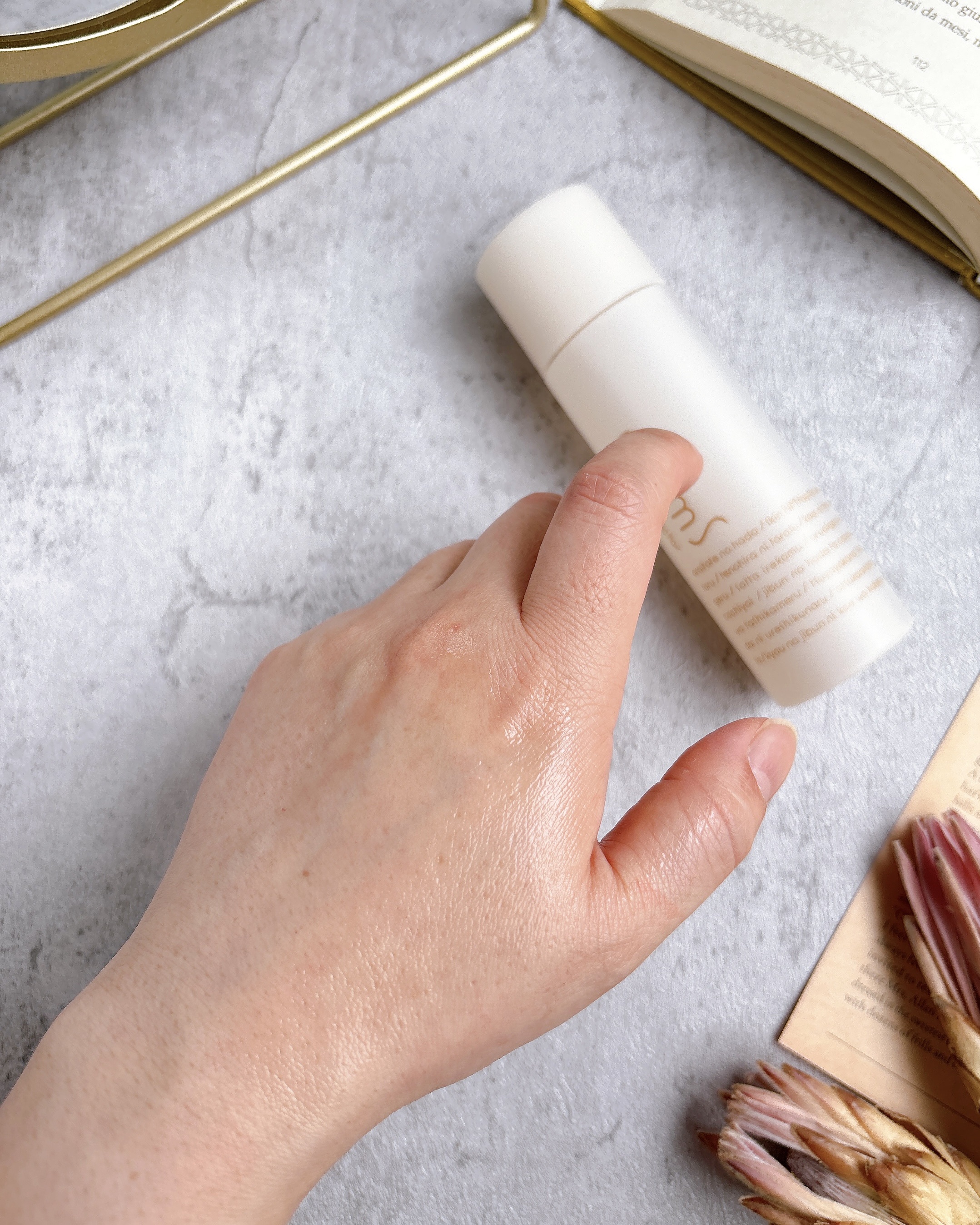 room S 102スキンNMファクタ/room S/美容液を使ったクチコミ（3枚目）