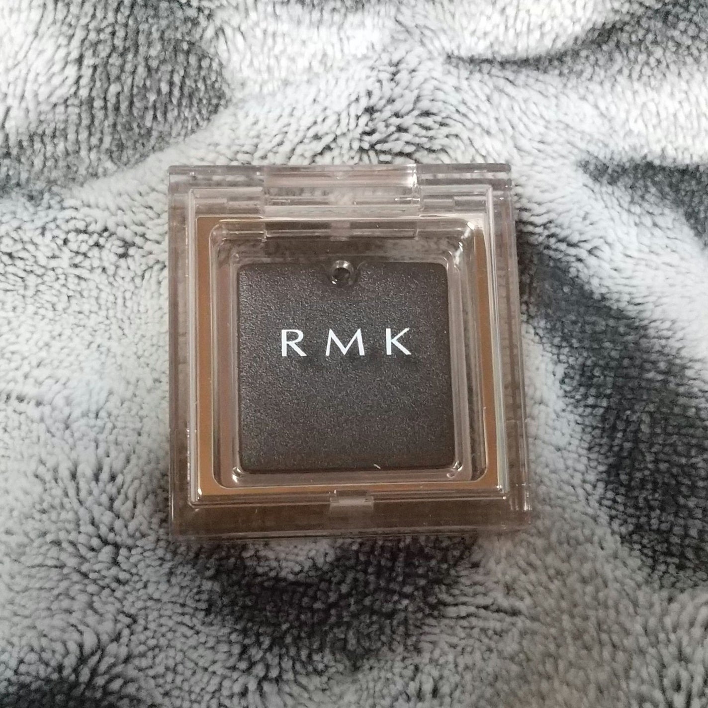 RMK インフィニシェイド シングル アイシャドウ/RMK/単色アイシャドウを使ったクチコミ(3枚目)