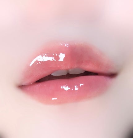 フィー 3Dボリューミンググロス B10 ヨーグルト 70%/fwee/リップグロスを使ったクチコミ(1枚目)