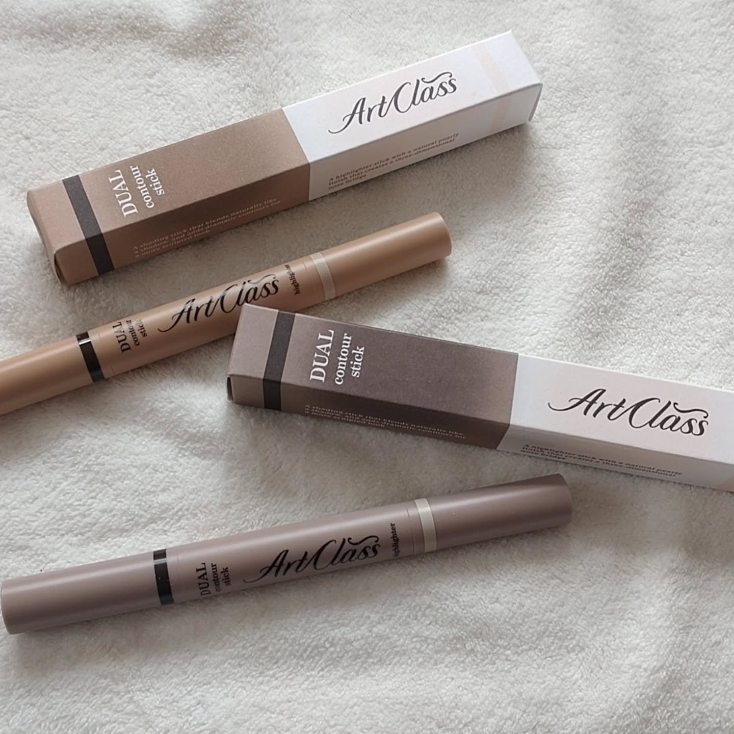 アートクラス デュアル コントゥアスティック/too cool for school/シェーディングを使ったクチコミ（1枚目）