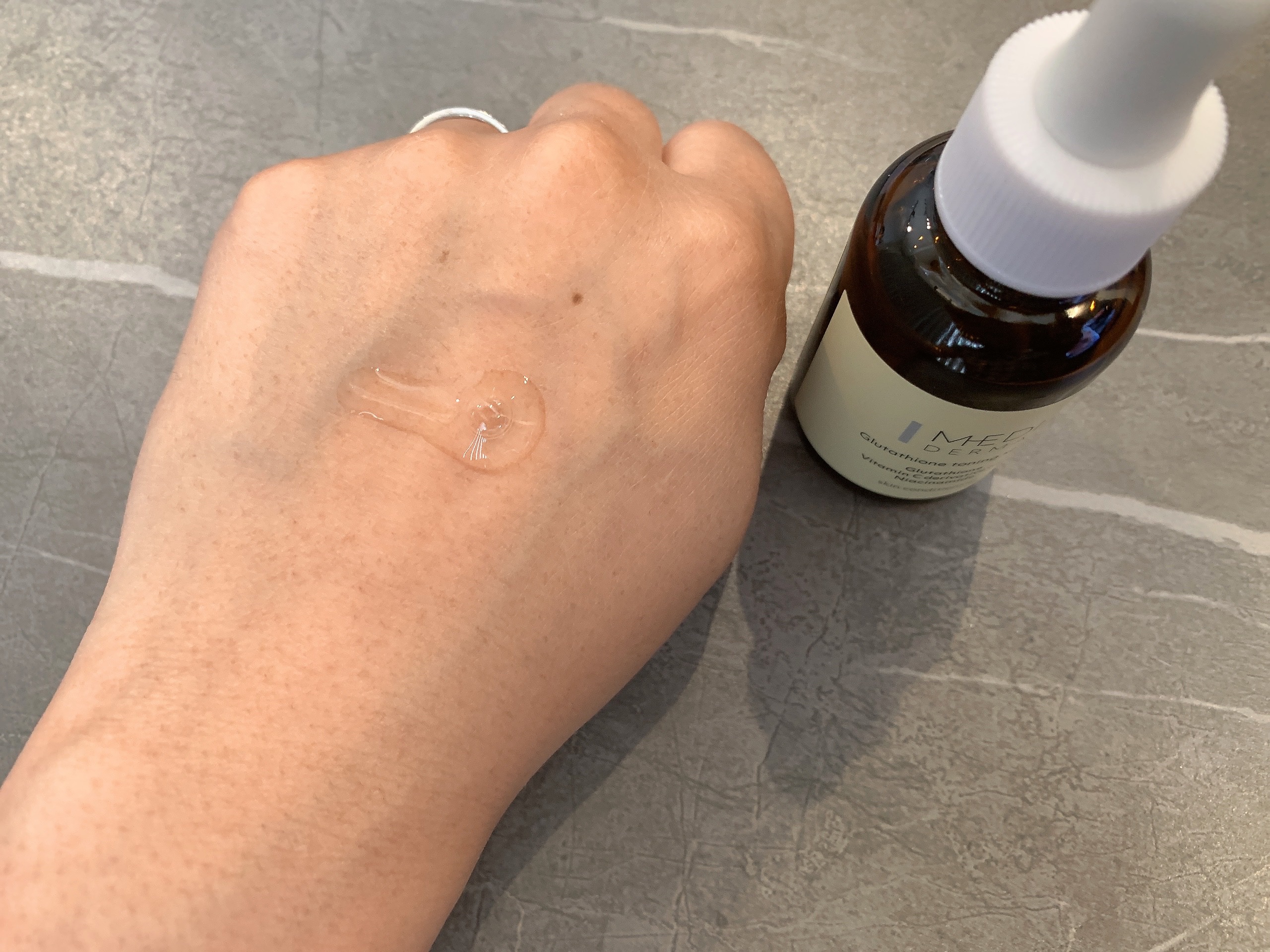 ビューティーオープナージェル リンクル＆ホワイト/オージオ/美容液を使ったクチコミ（2枚目）