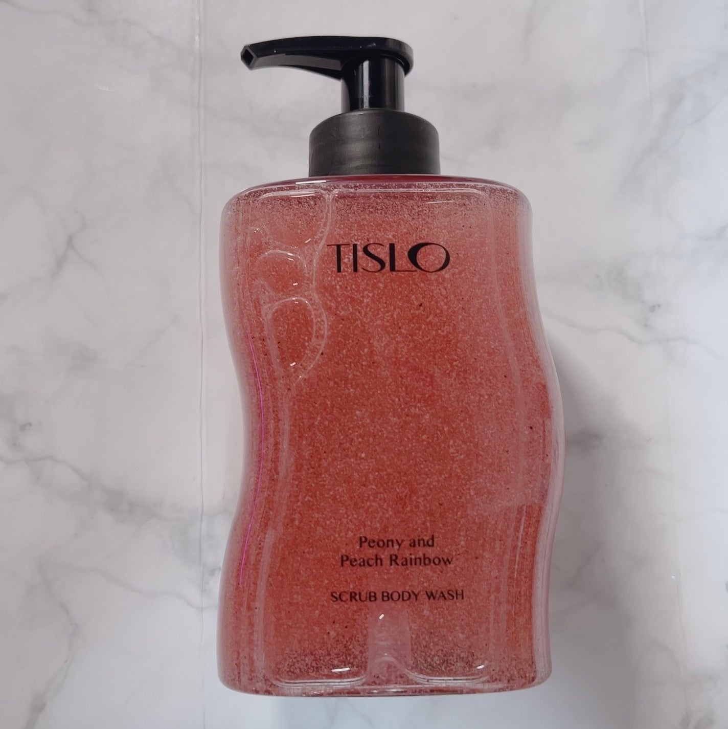 スクラブボディウォッシュ ピオニー&ピーチレインボー/TISLO/ボディソープを使ったクチコミ(1枚目)