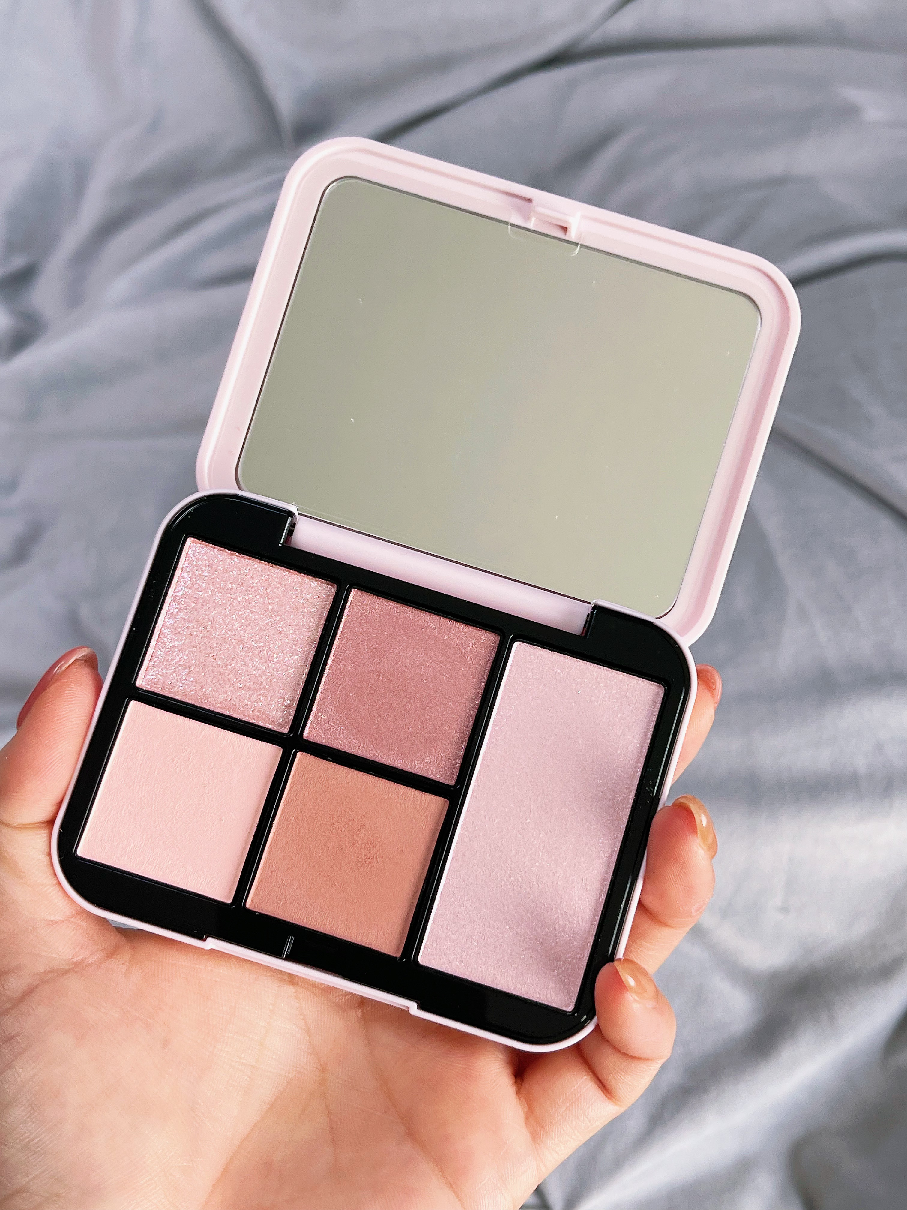 フェイススタイリスト n/SNIDEL BEAUTY/アイシャドウパレットを使ったクチコミ（3枚目）