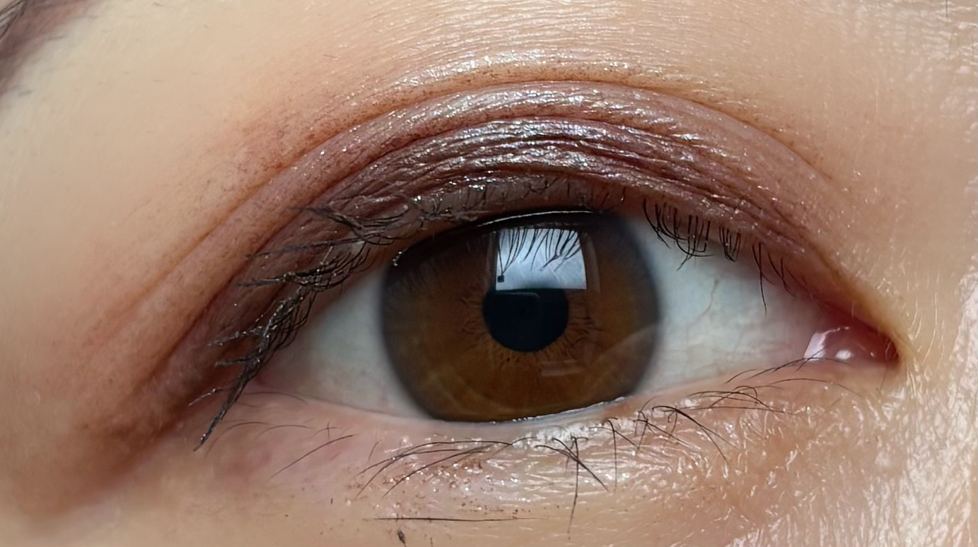 ダイメンションズ マルチエフェクト アイシャドウ/PRADA BEAUTY/アイシャドウパレットを使ったクチコミ（3枚目）