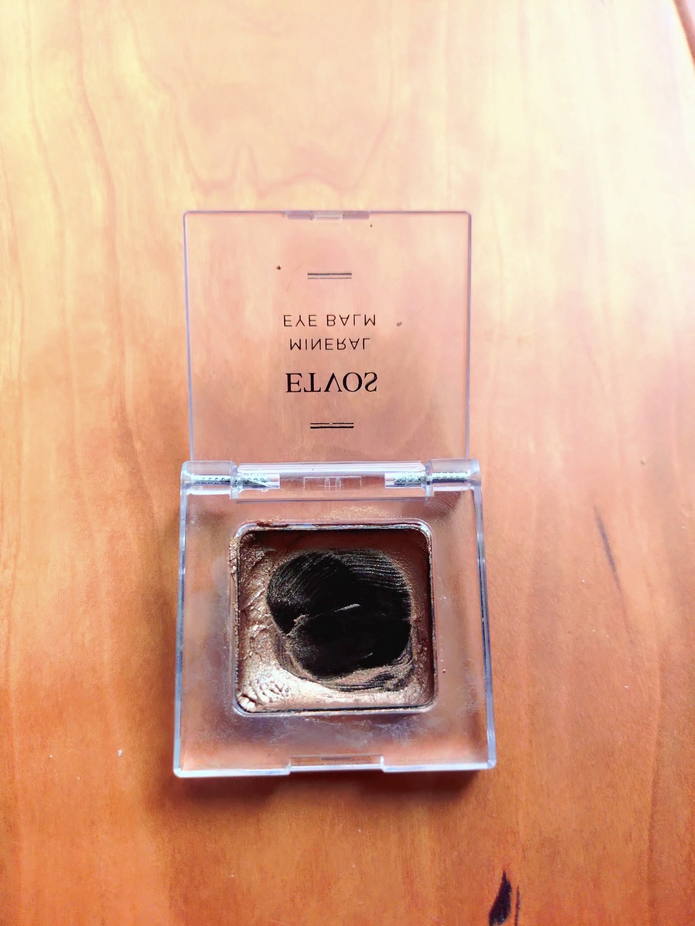 ミネラルアイバーム/エトヴォス/ジェル・クリームアイシャドウを使ったクチコミ(1枚目)